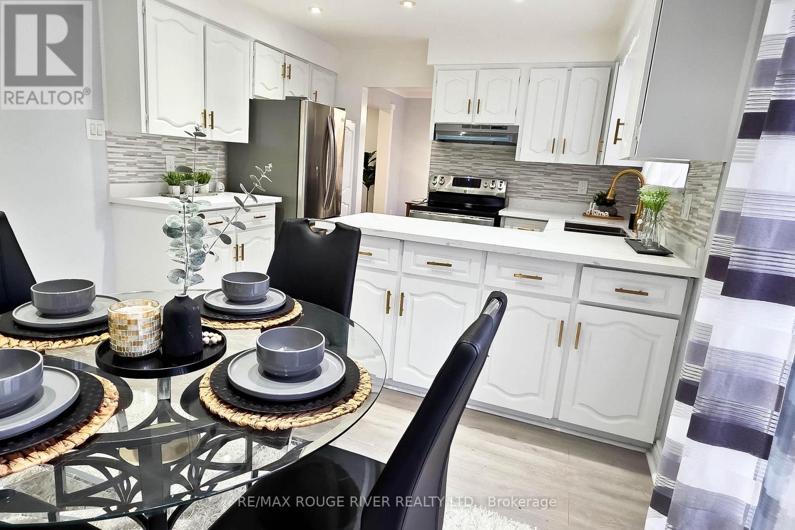 22 Annabelle Drive, Toronto, ON - Indoor