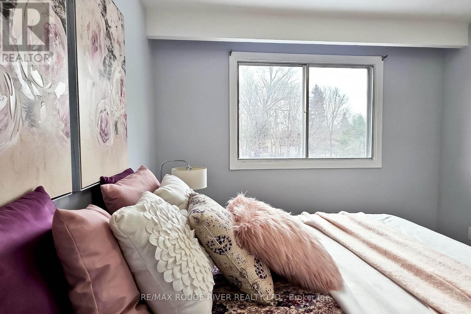 22 Annabelle Drive, Toronto, ON - Indoor Photo Showing Bedroom