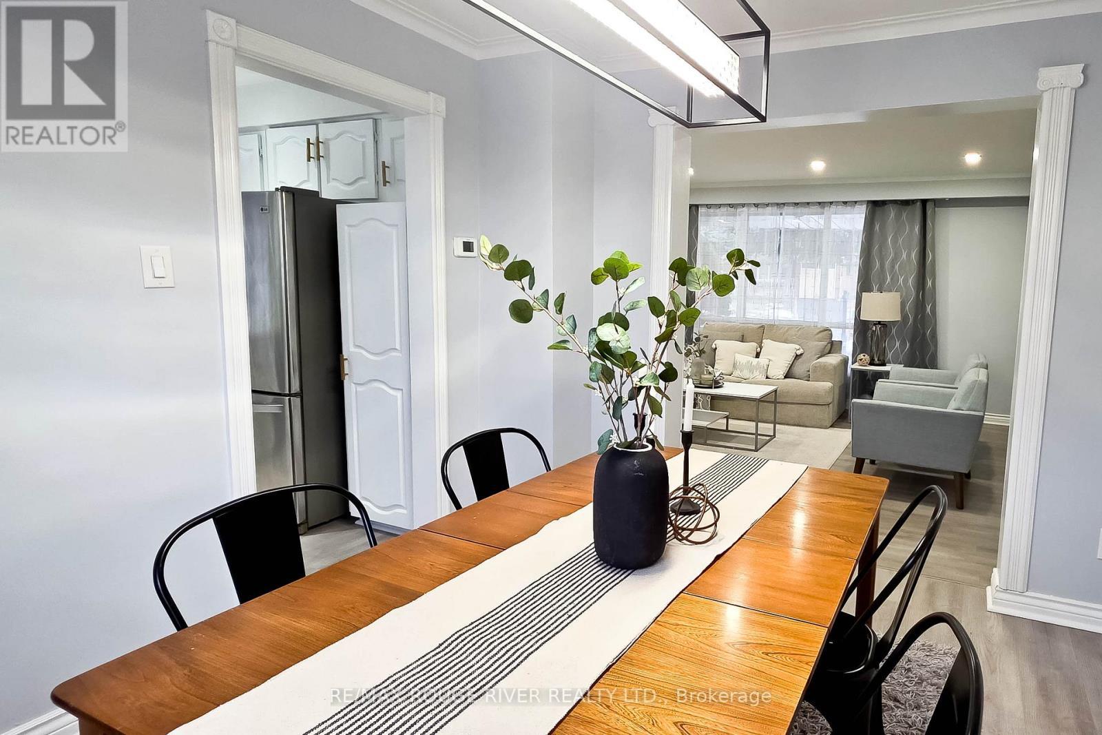 22 Annabelle Drive, Toronto, ON - Indoor Photo Showing Dining Room