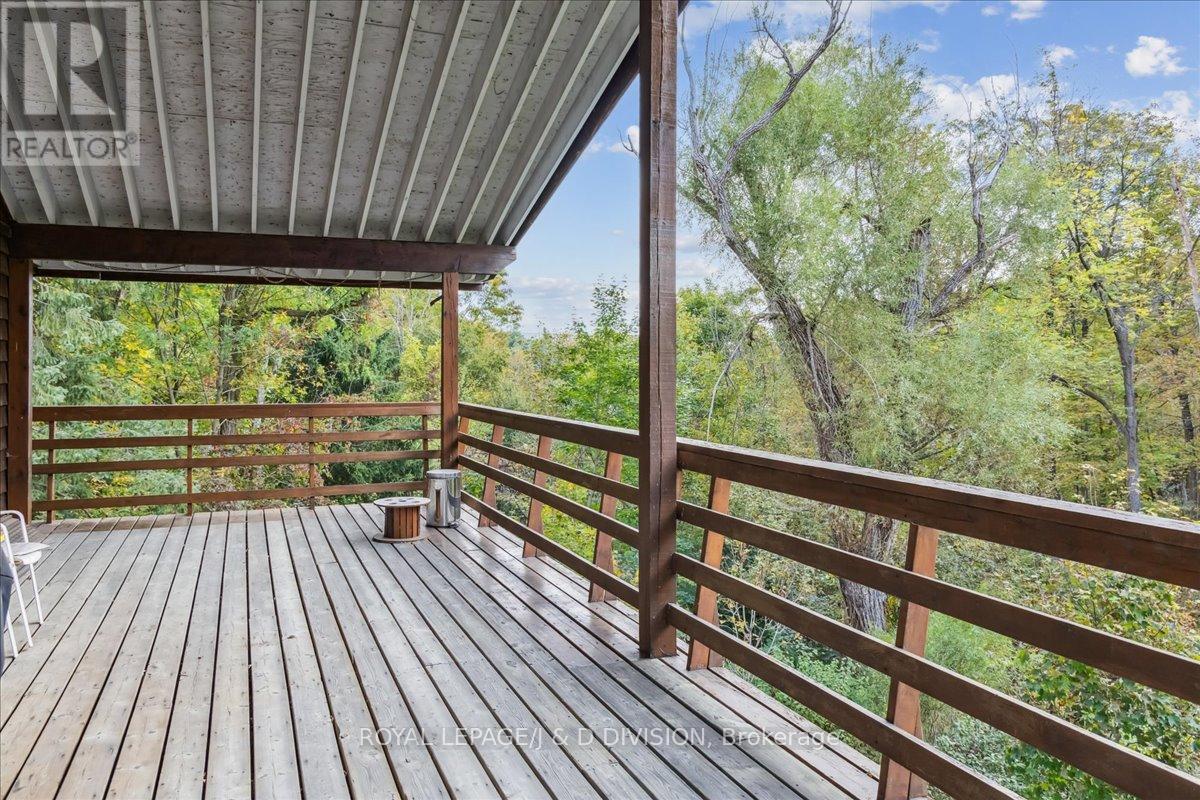 7095 Guelph Line, Milton, ON - Outdoor With Deck Patio Veranda With Exterior