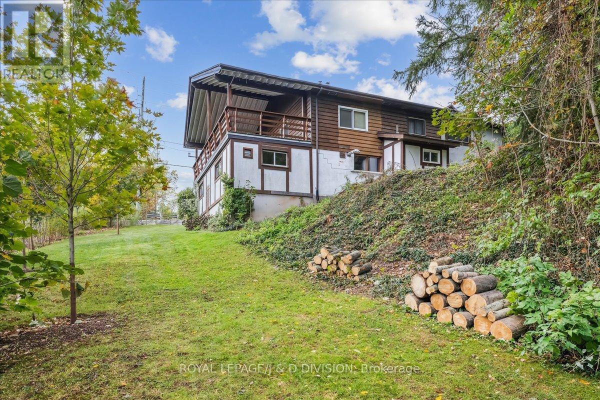 7095 Guelph Line, Milton, ON - Outdoor