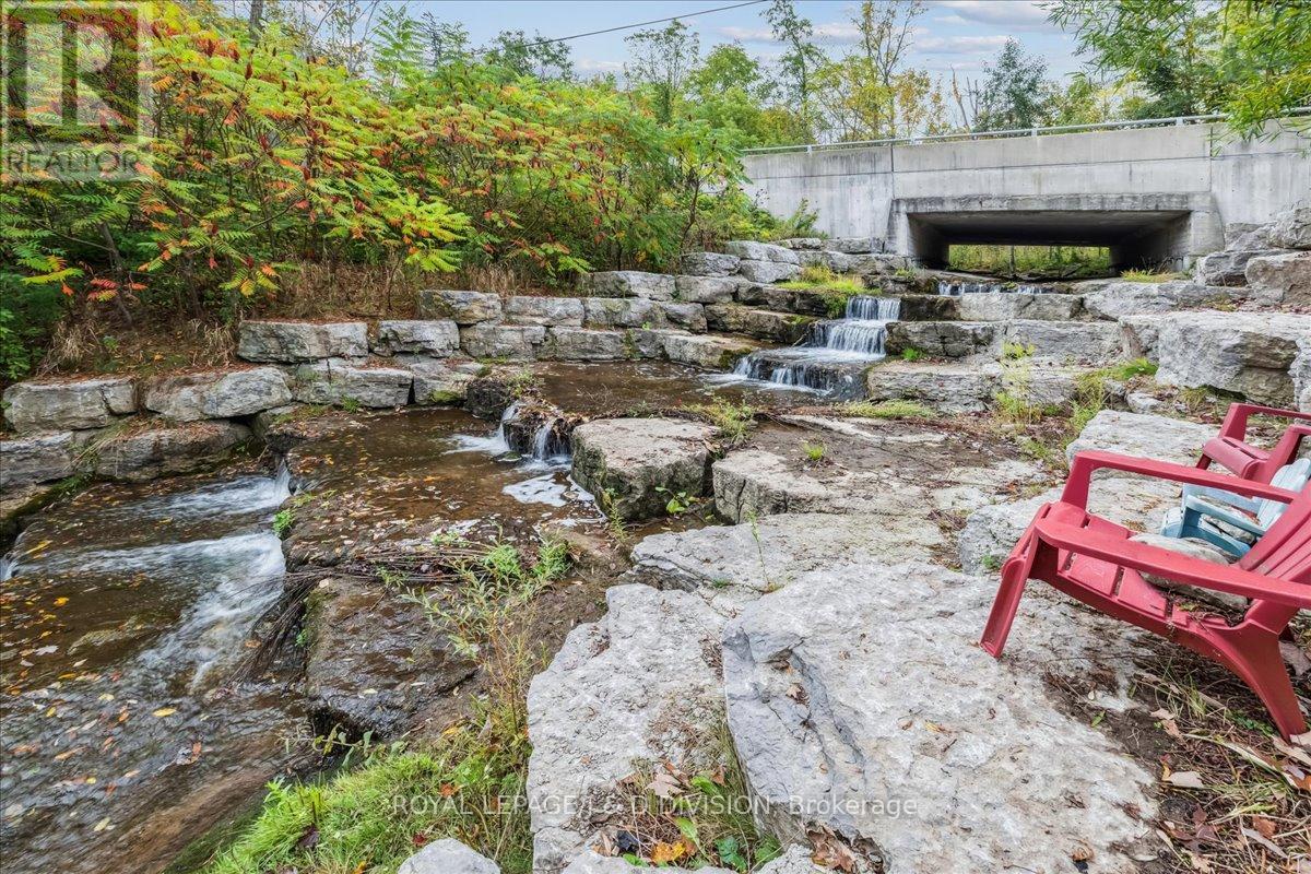 7095 Guelph Line, Milton, ON - Outdoor