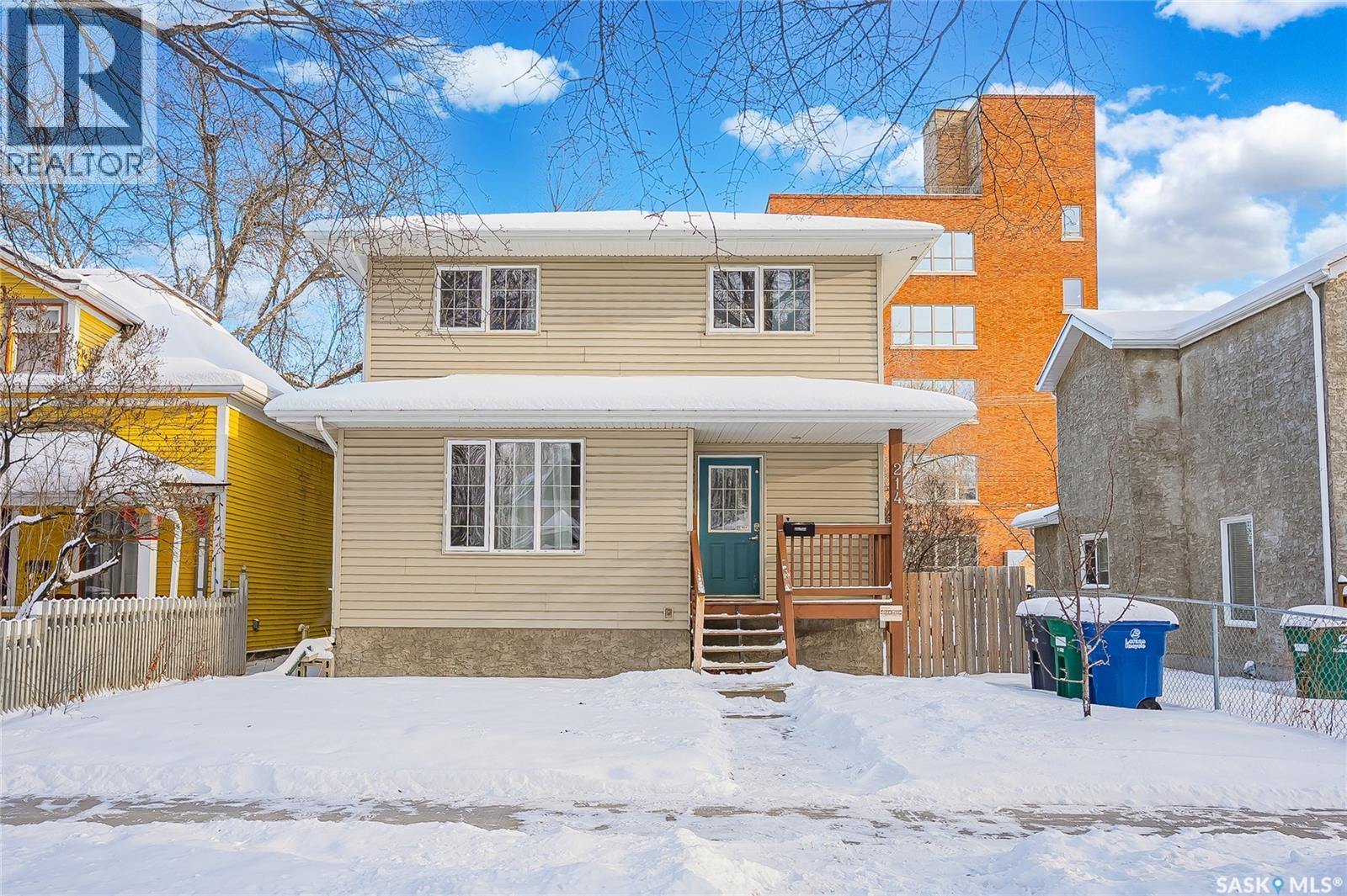214 E Avenue N, Saskatoon, SK