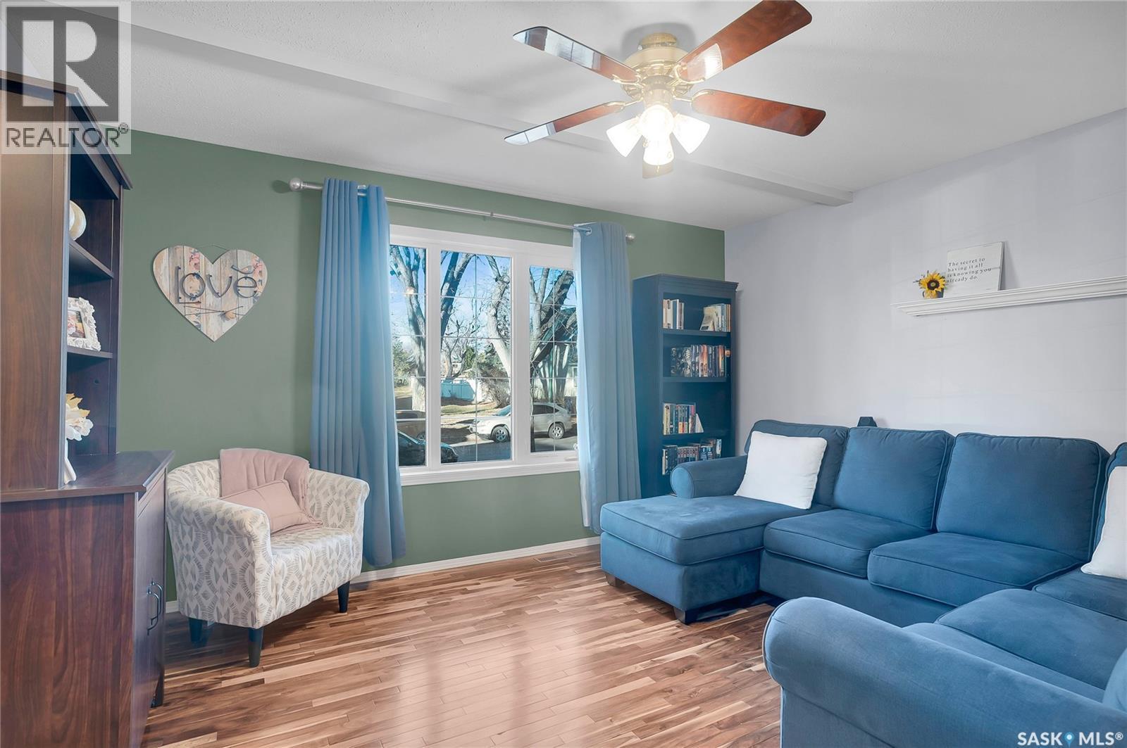 214 E Avenue N, Saskatoon, SK