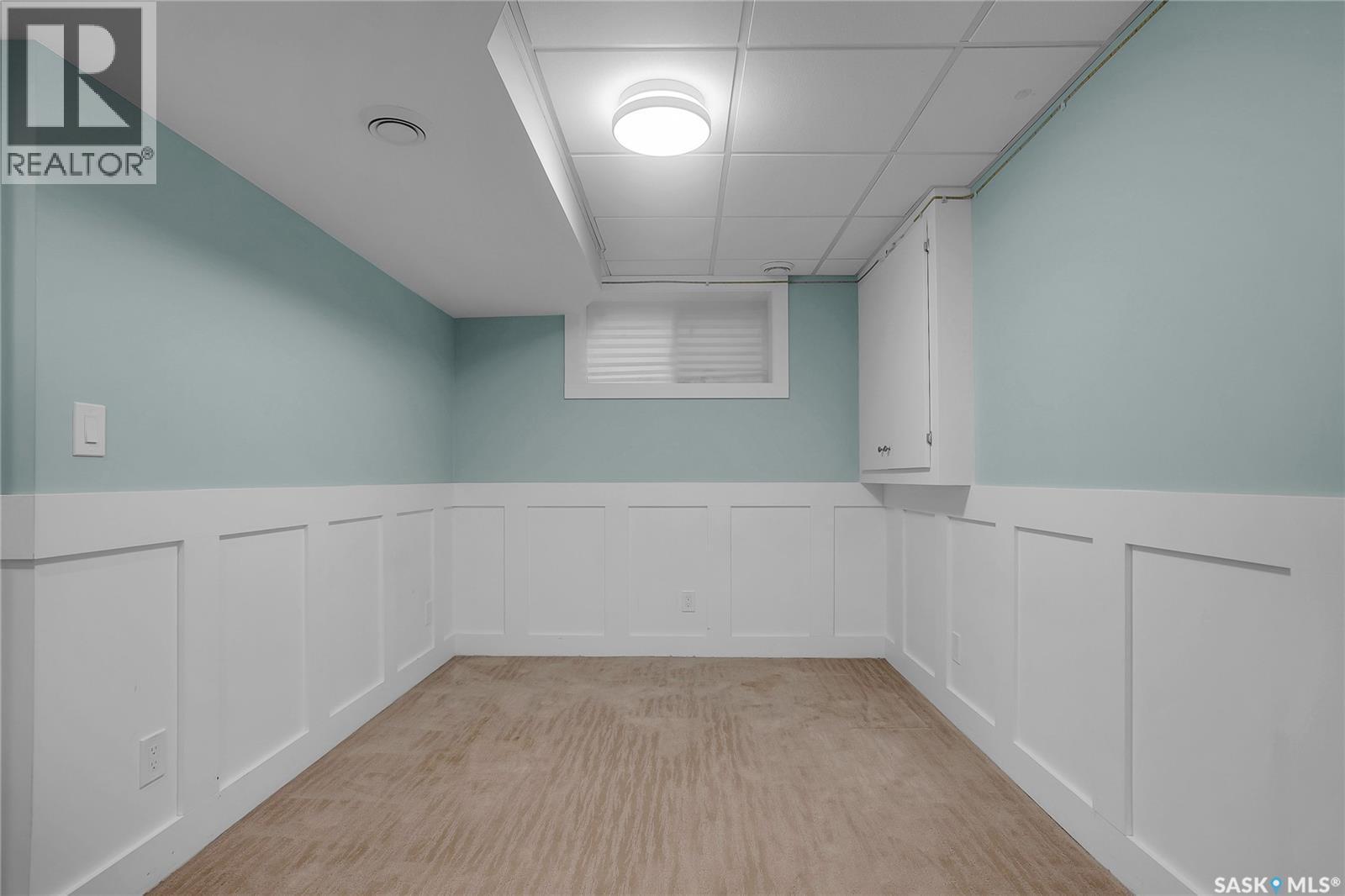 214 E Avenue N, Saskatoon, SK