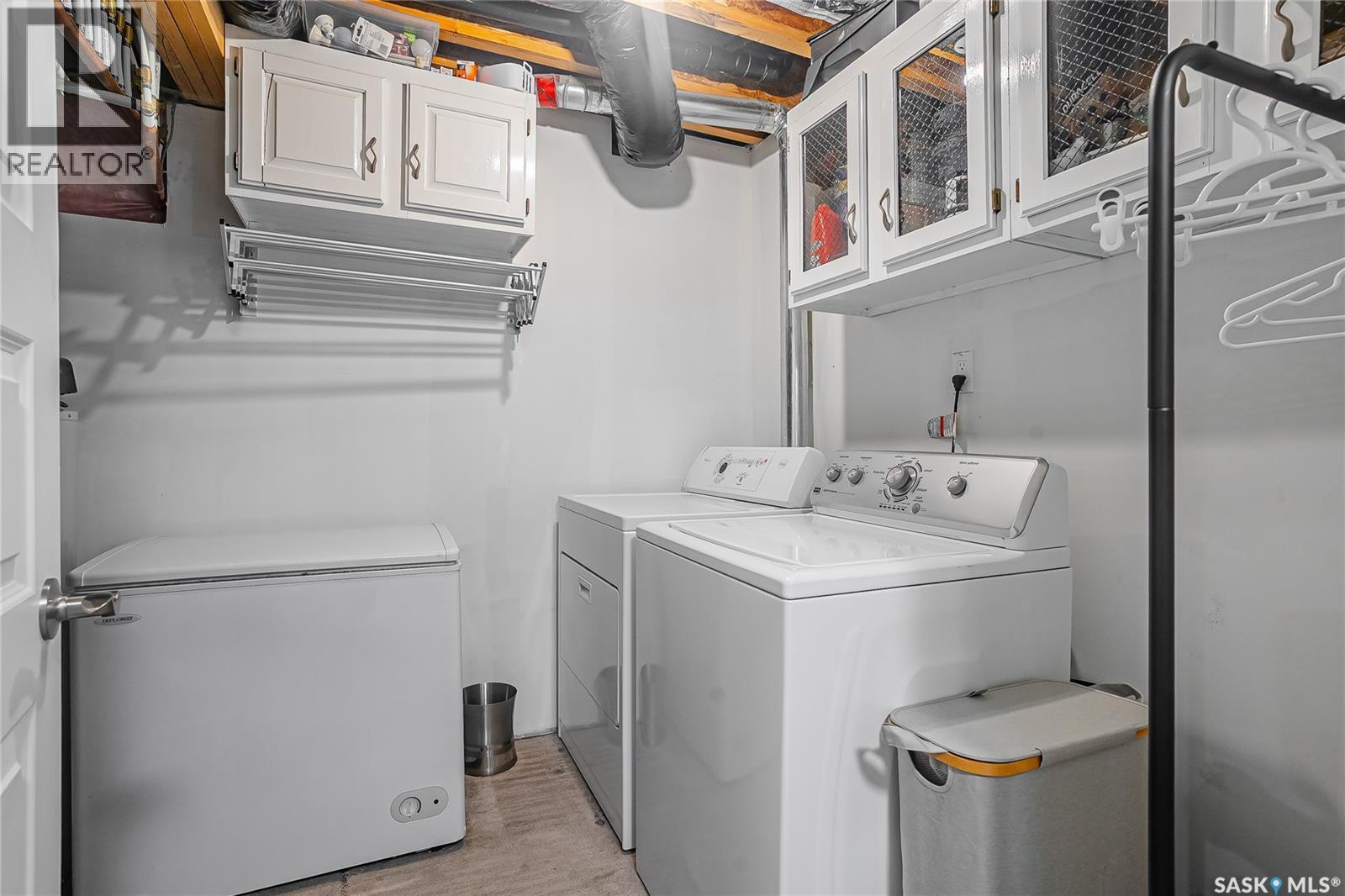 214 E Avenue N, Saskatoon, SK