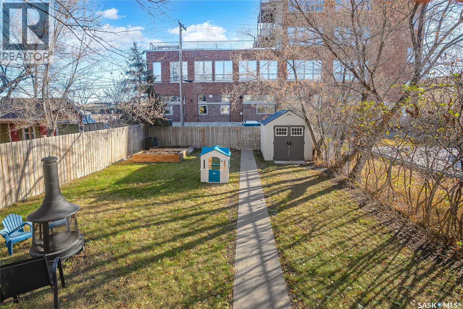 214 E Avenue N, Saskatoon, SK