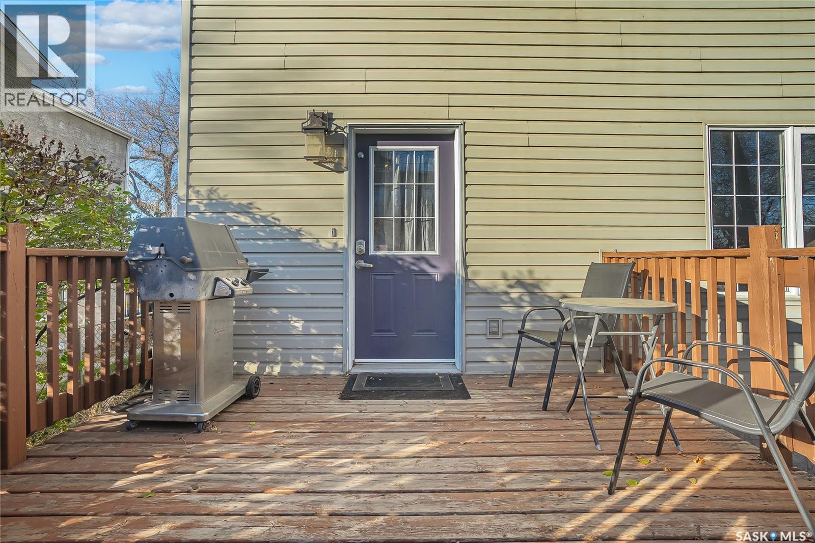 214 E Avenue N, Saskatoon, SK