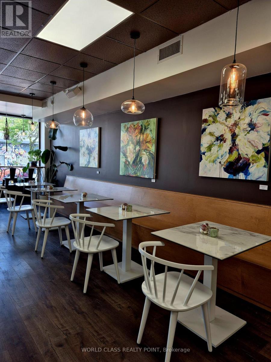 326 Kerr Street, Oakville, ON