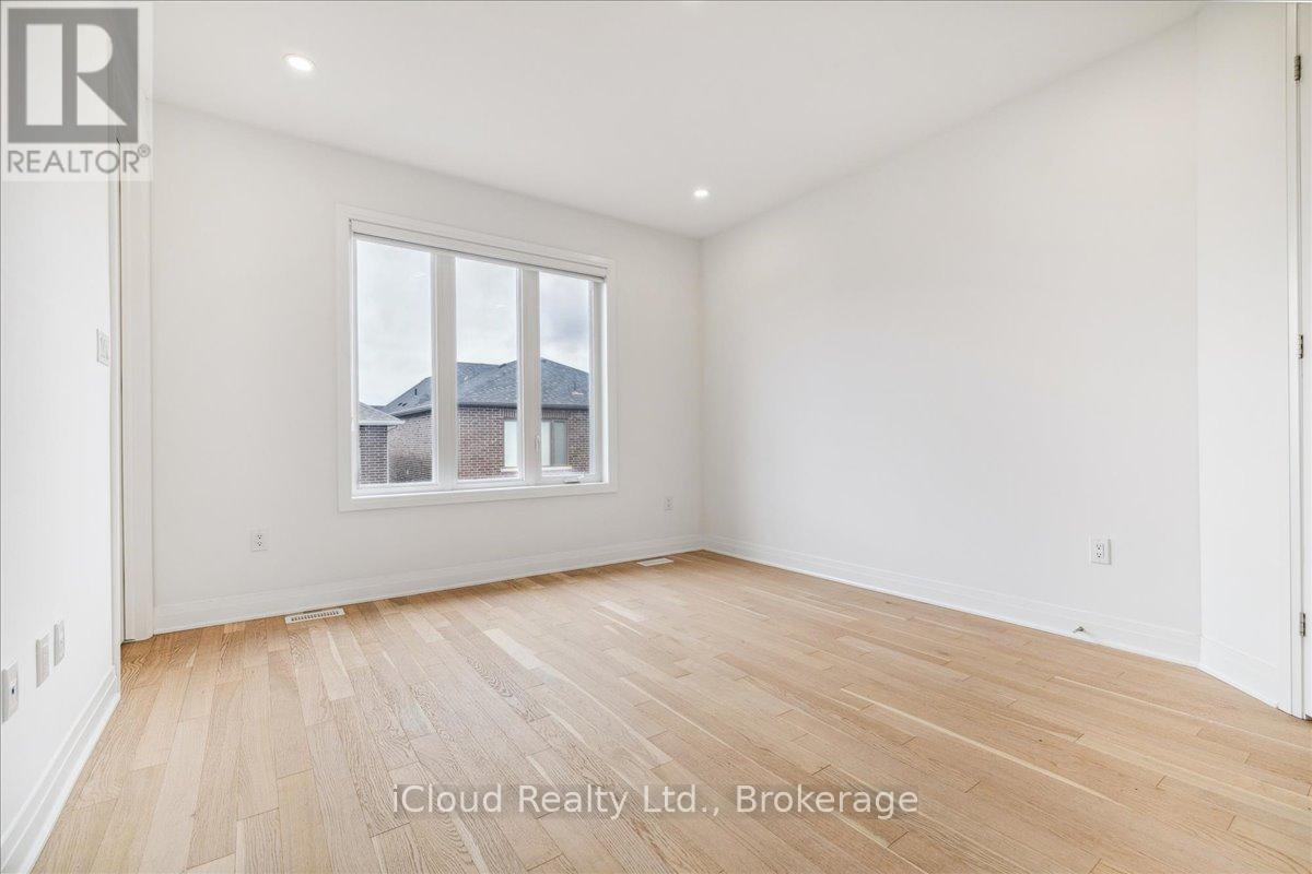 925 Hickory Crescent, Milton, ON - Indoor Photo Showing Other Room