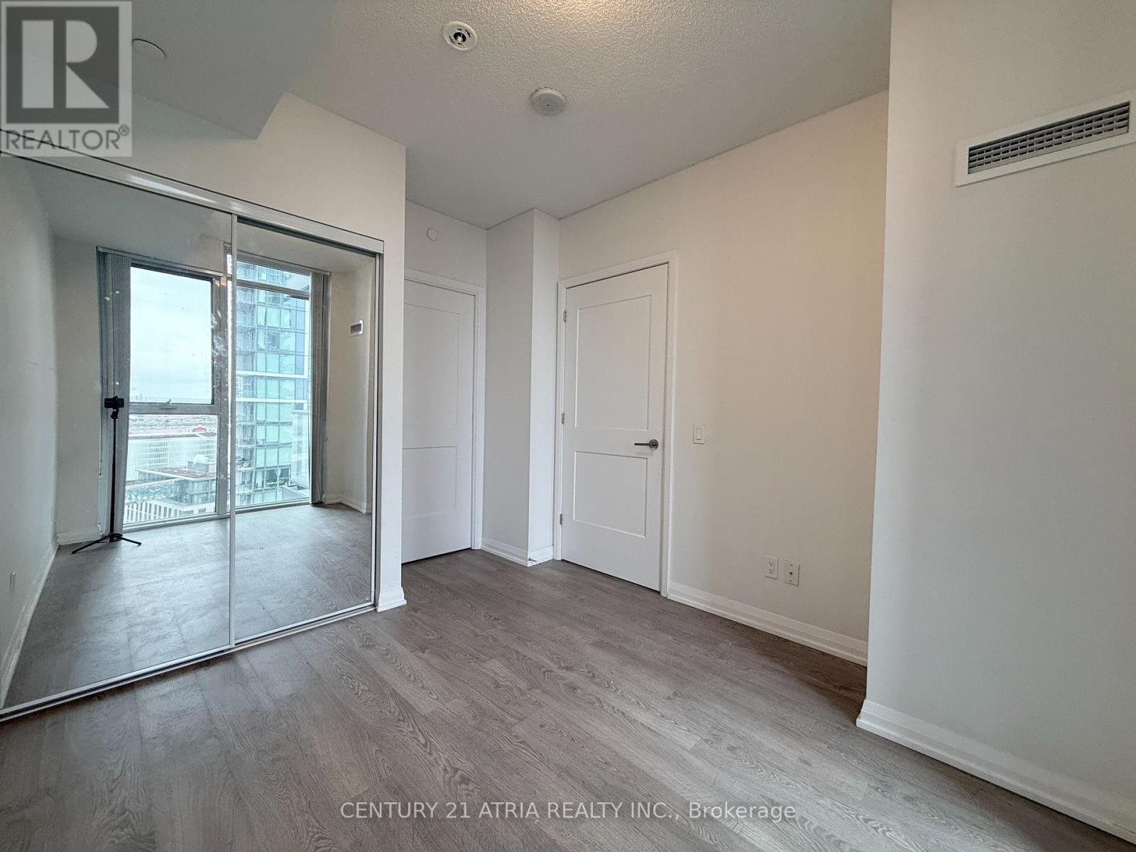 1711 - 7895 Jane Street, Vaughan, ON - Indoor Photo Showing Other Room