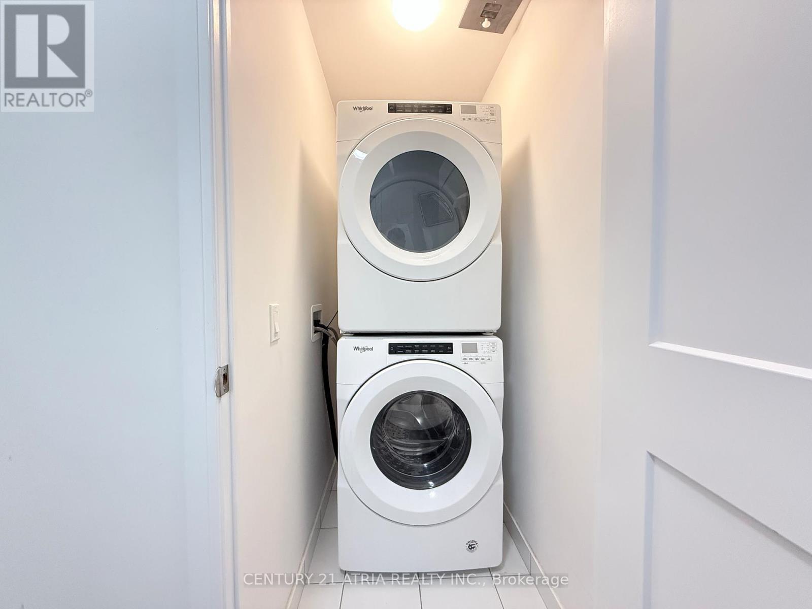 1711 - 7895 Jane Street, Vaughan, ON - Indoor Photo Showing Laundry Room