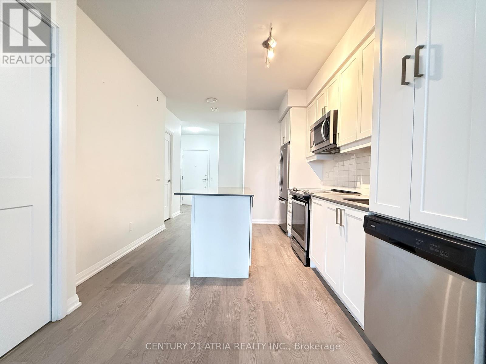 1711 - 7895 Jane Street, Vaughan, ON - Indoor Photo Showing Kitchen