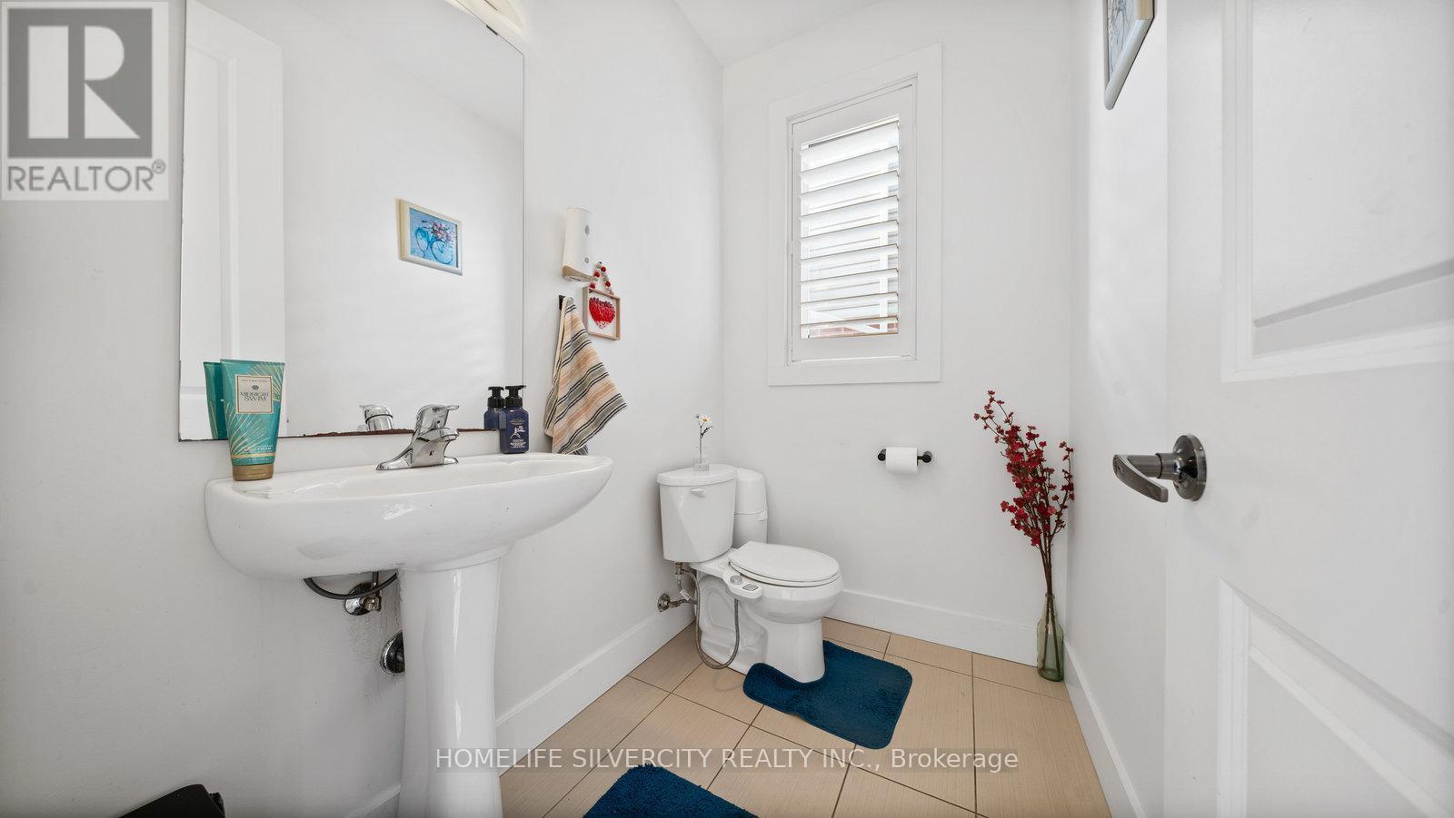 93 Gillespie Drive, Brantford, ON - Indoor Photo Showing Bathroom