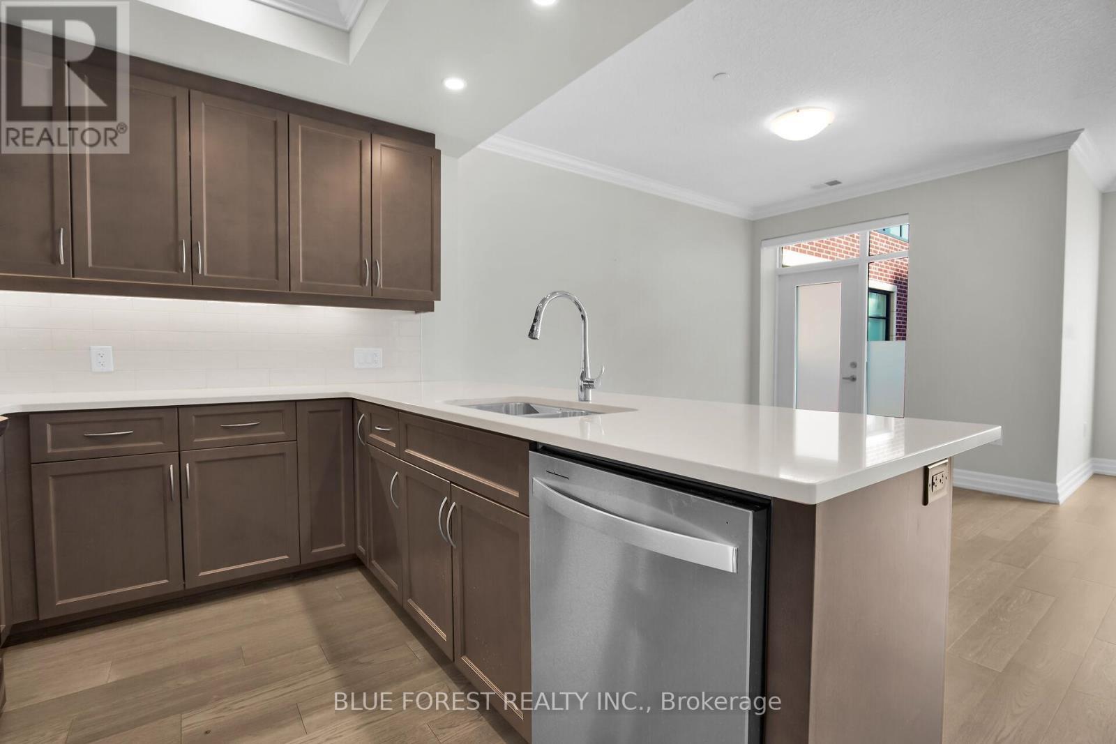 107 - 460 Callaway Road, London North (North R), ON - Indoor Photo Showing Kitchen