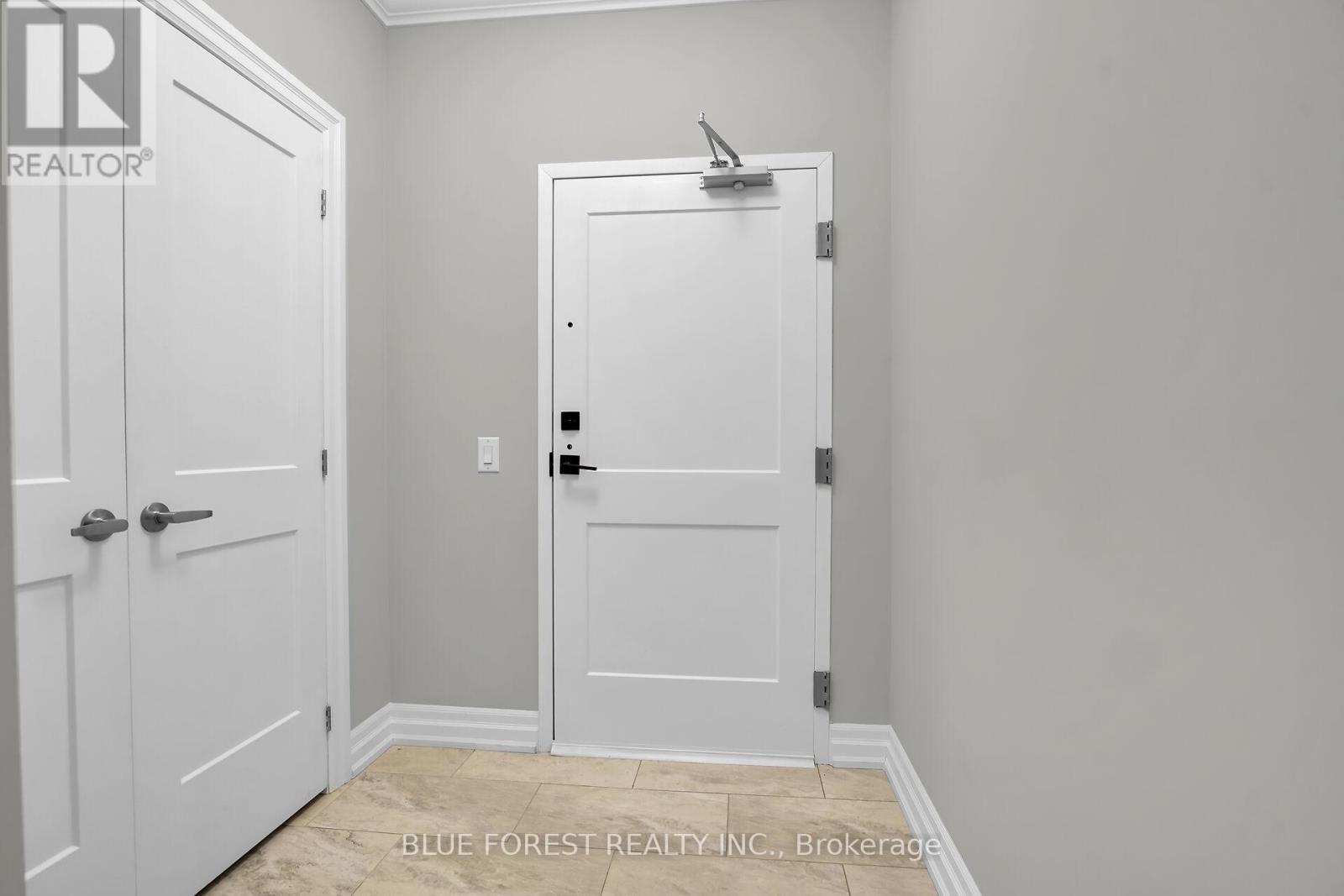 107 - 460 Callaway Road, London North (North R), ON - Indoor Photo Showing Other Room