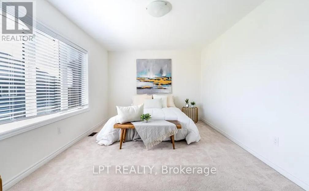 4 Bilanski Farm Road, Brantford, ON - Indoor Photo Showing Other Room