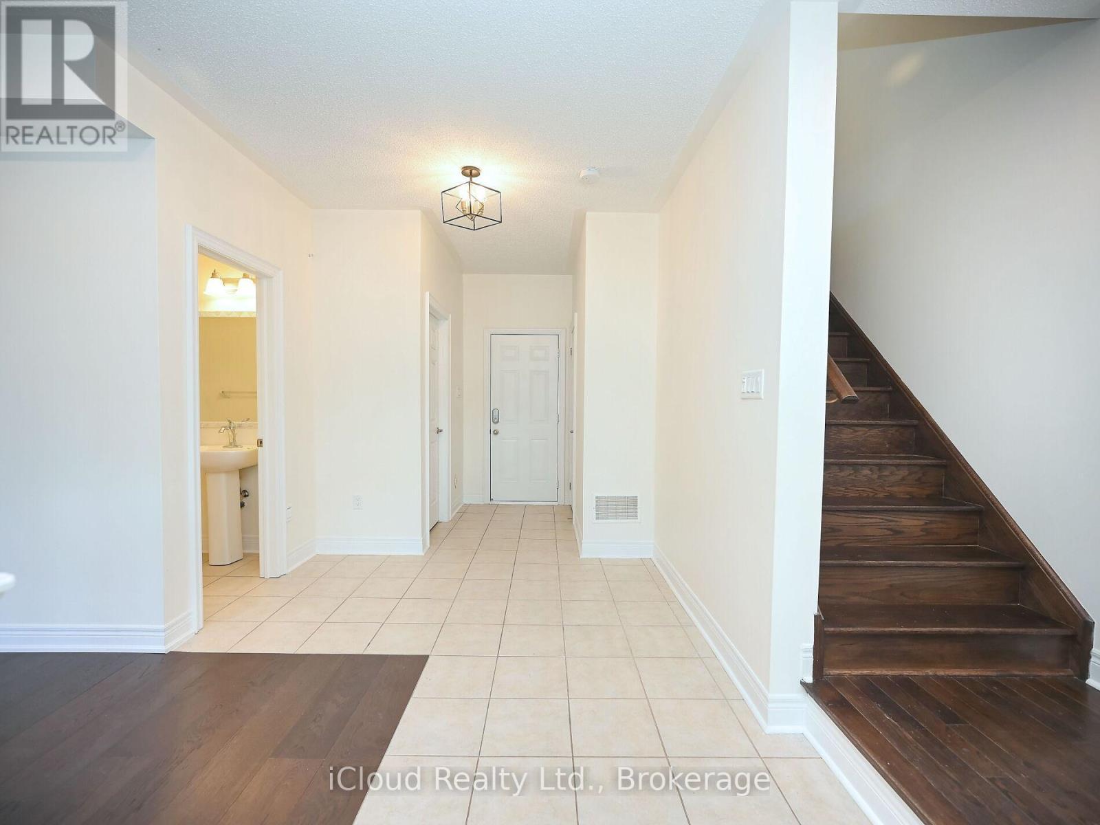 3069 Preserve Drive, Oakville, ON - Photo Showing Other Room