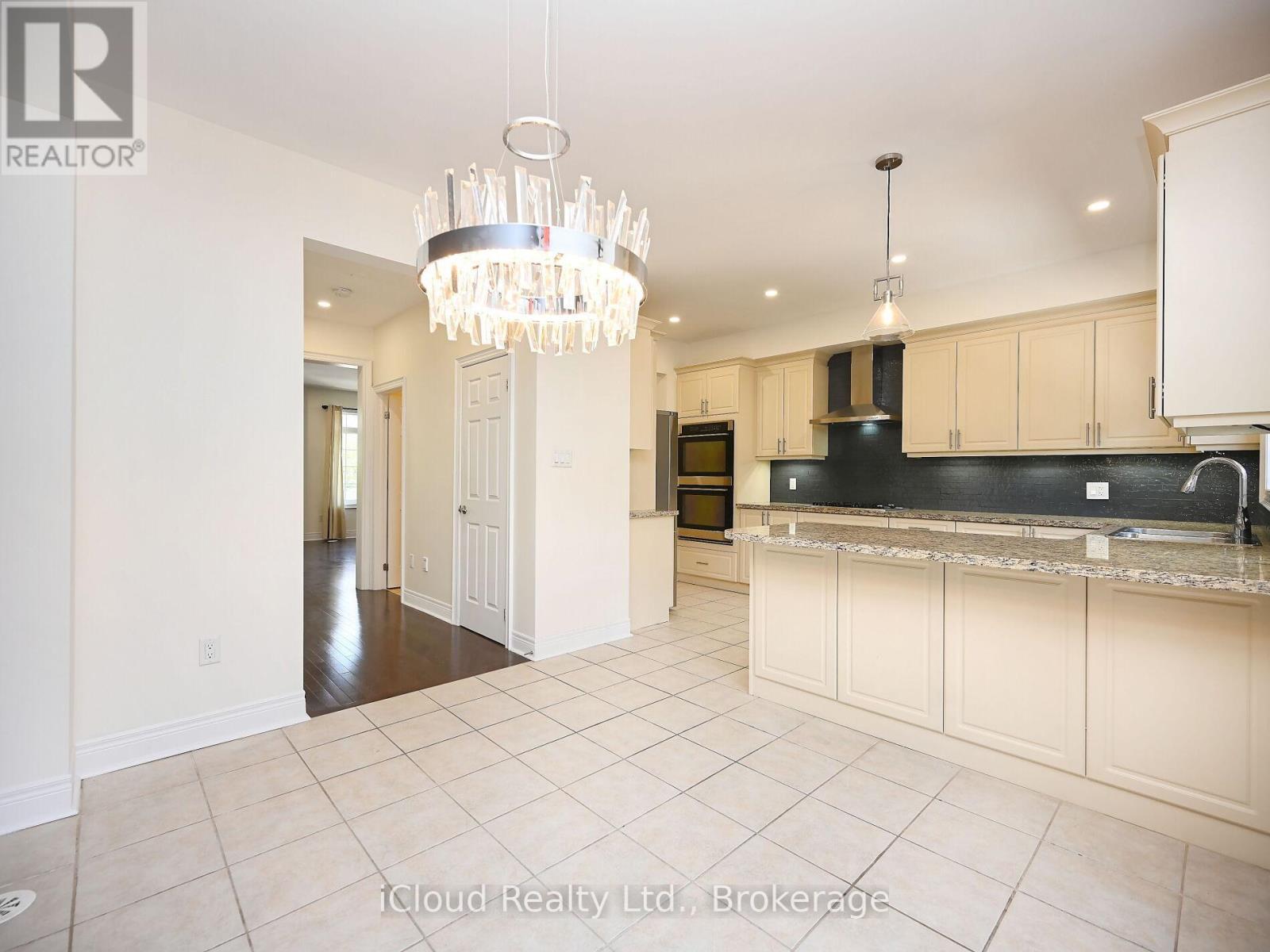 3069 Preserve Drive, Oakville, ON - Indoor Photo Showing Other Room