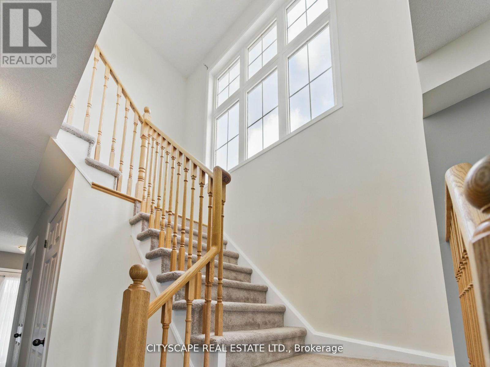 8485 Primrose Lane, Niagara Falls, ON - Indoor Photo Showing Other Room