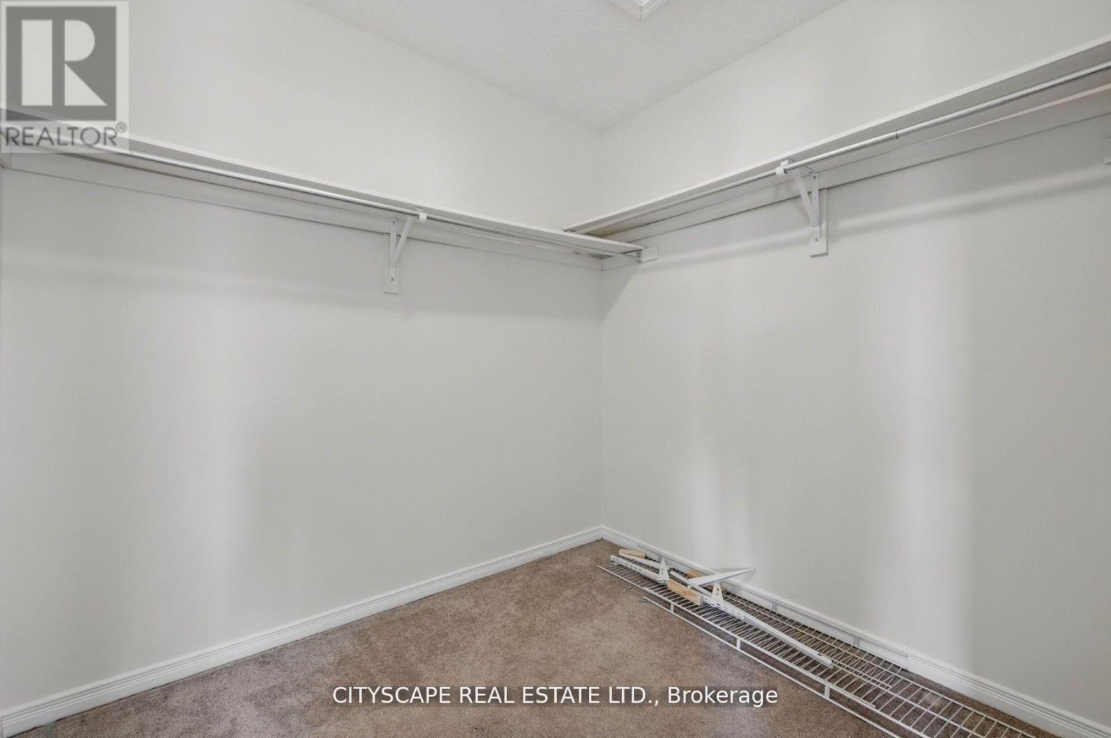 8485 Primrose Lane, Niagara Falls, ON - Indoor With Storage