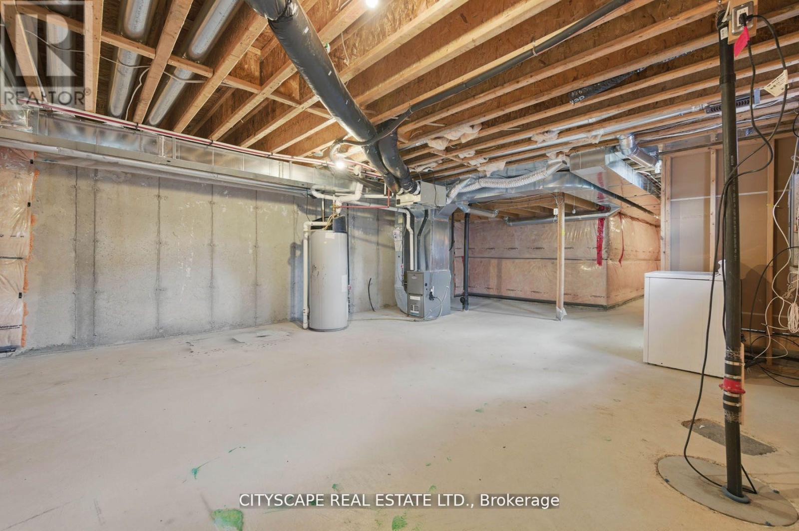 8485 Primrose Lane, Niagara Falls, ON - Indoor Photo Showing Basement