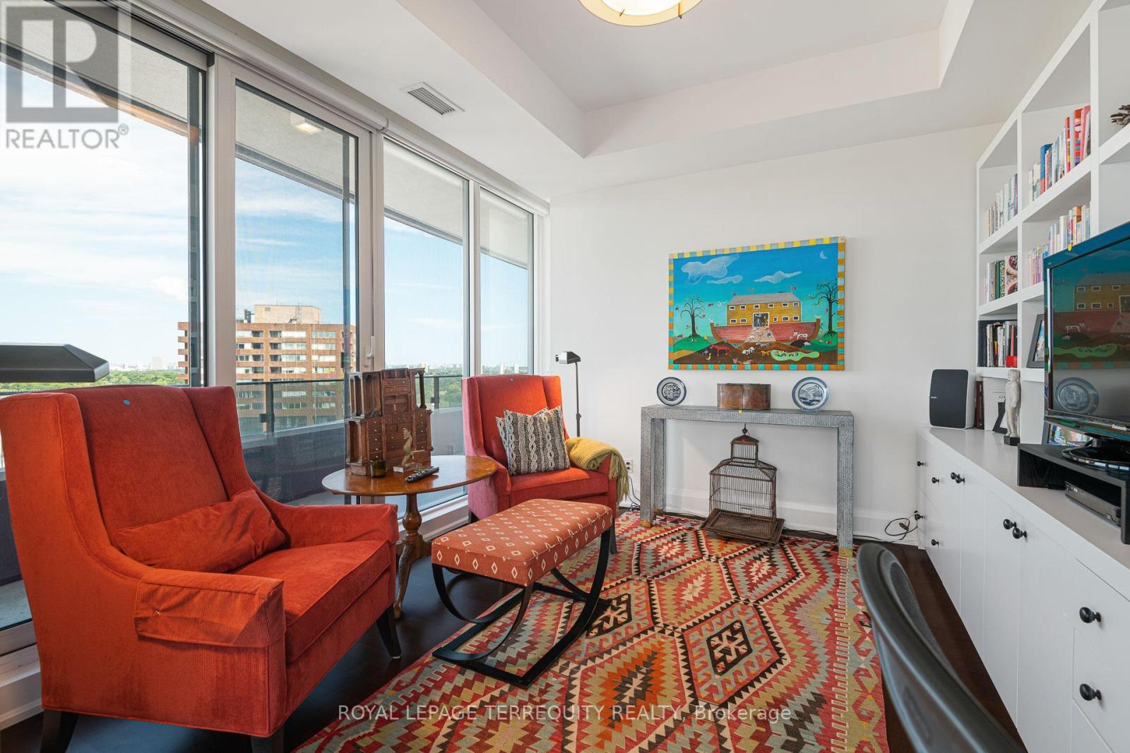 1804 - 88 Davenport Road, Toronto, ON - Indoor