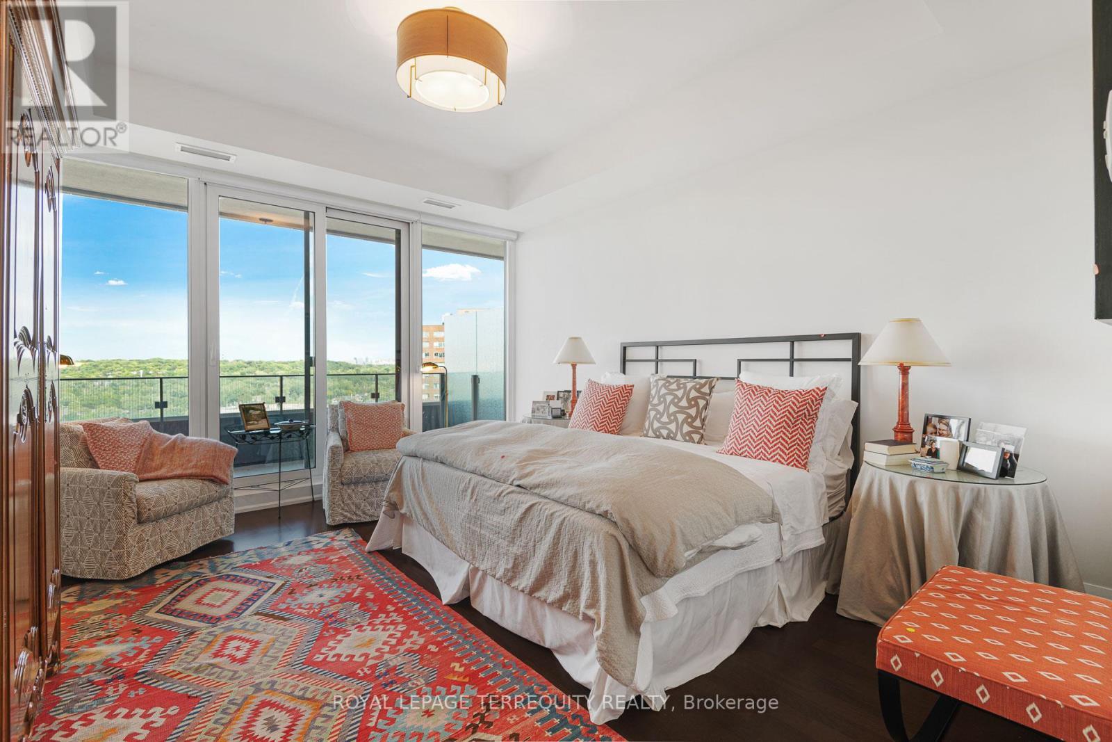 1804 - 88 Davenport Road, Toronto, ON - Indoor Photo Showing Bedroom