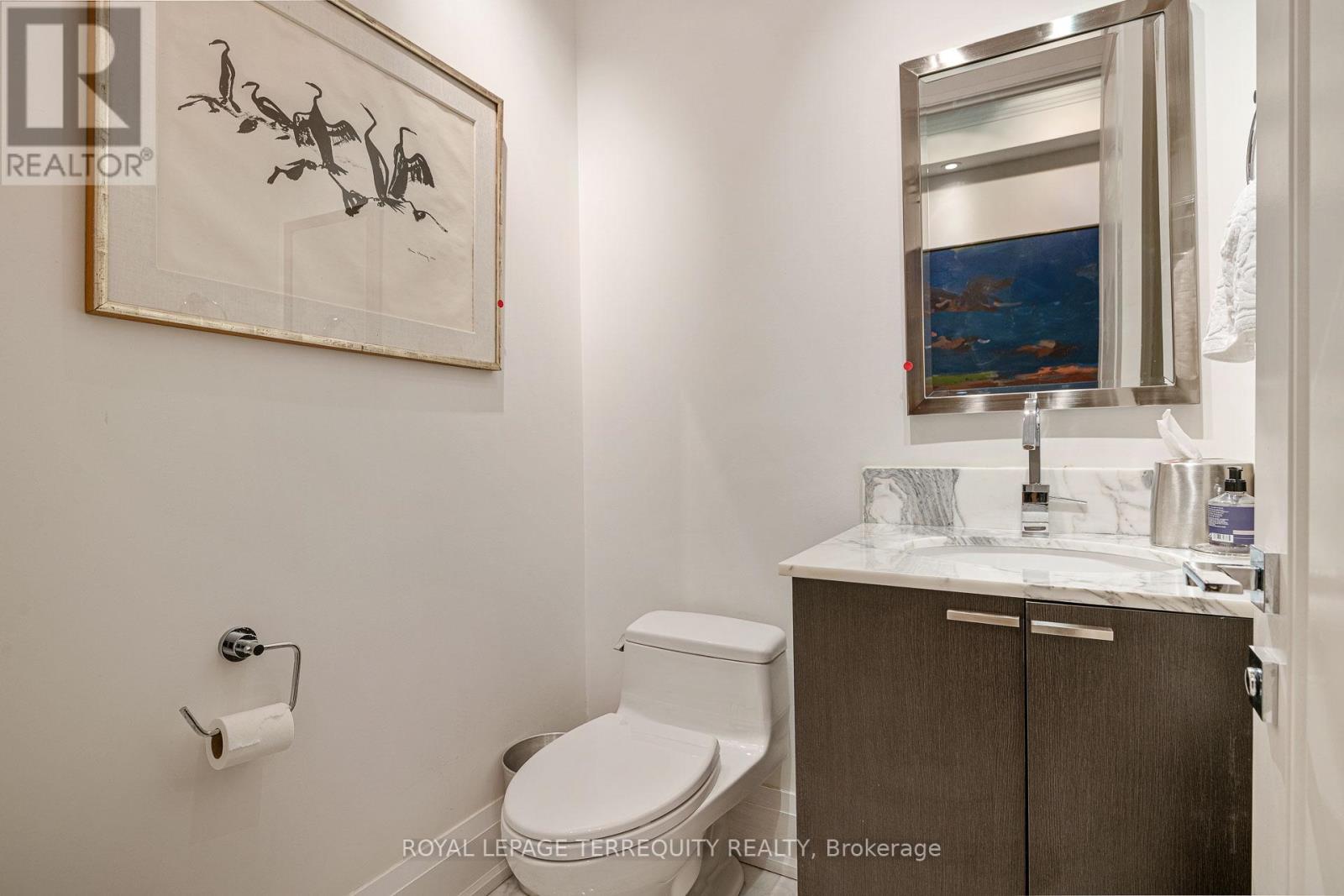 1804 - 88 Davenport Road, Toronto, ON - Indoor Photo Showing Bathroom