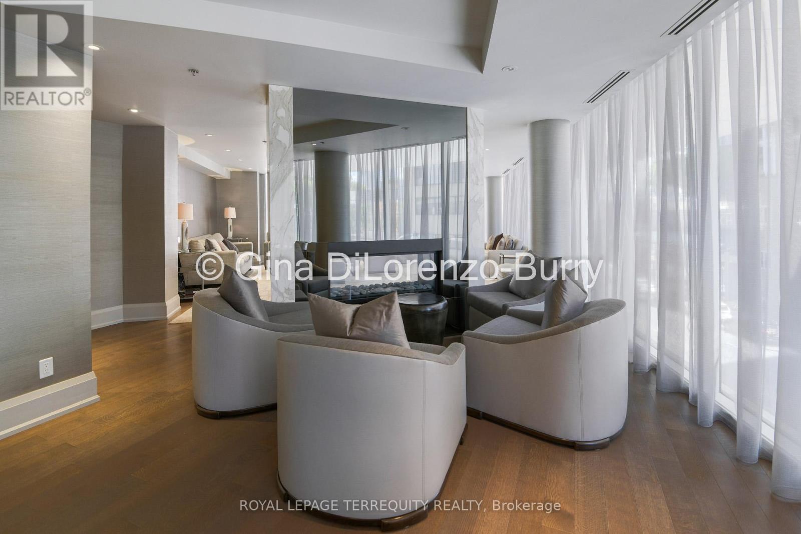 1804 - 88 Davenport Road, Toronto, ON - Indoor