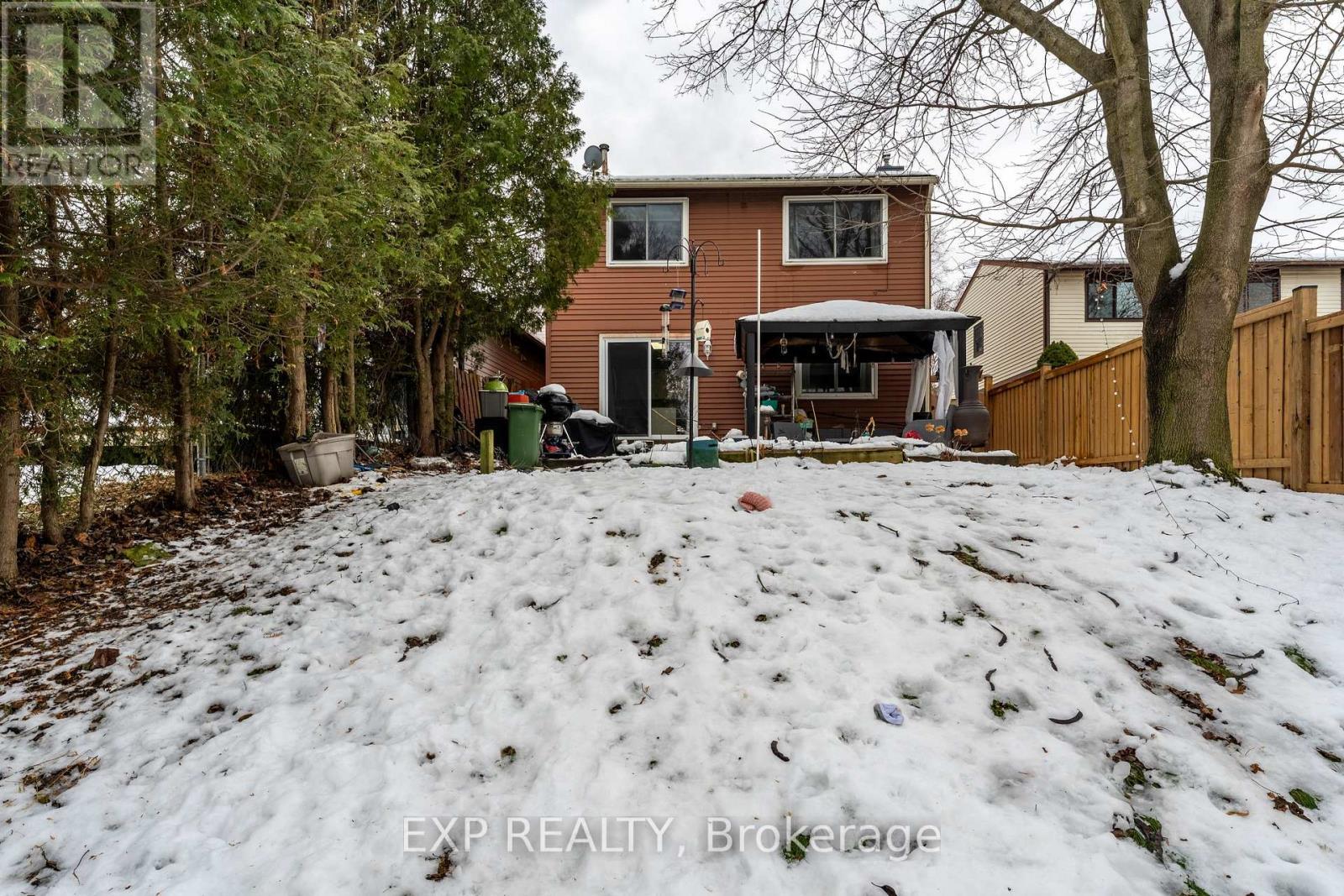 17 Glaceport Avenue, Hamilton, ON - Outdoor