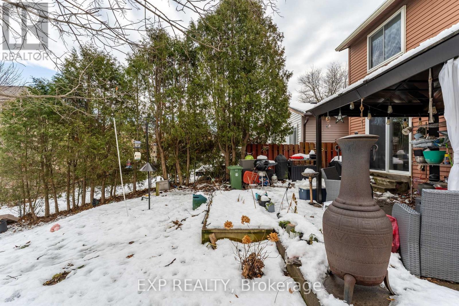 17 Glaceport Avenue, Hamilton, ON - Outdoor