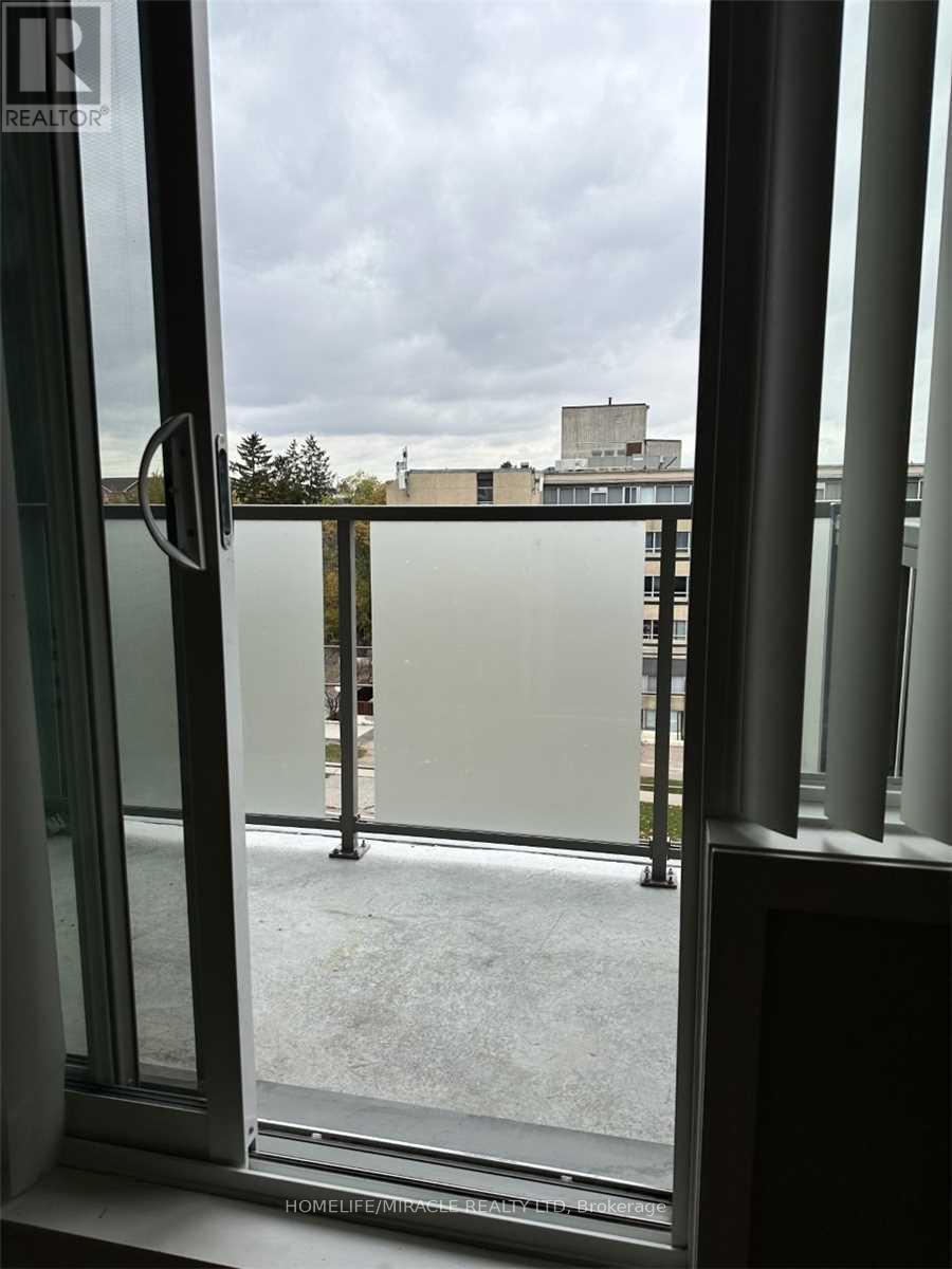 512 - 5131 Sheppard Avenue E, Toronto, ON - Outdoor With Balcony