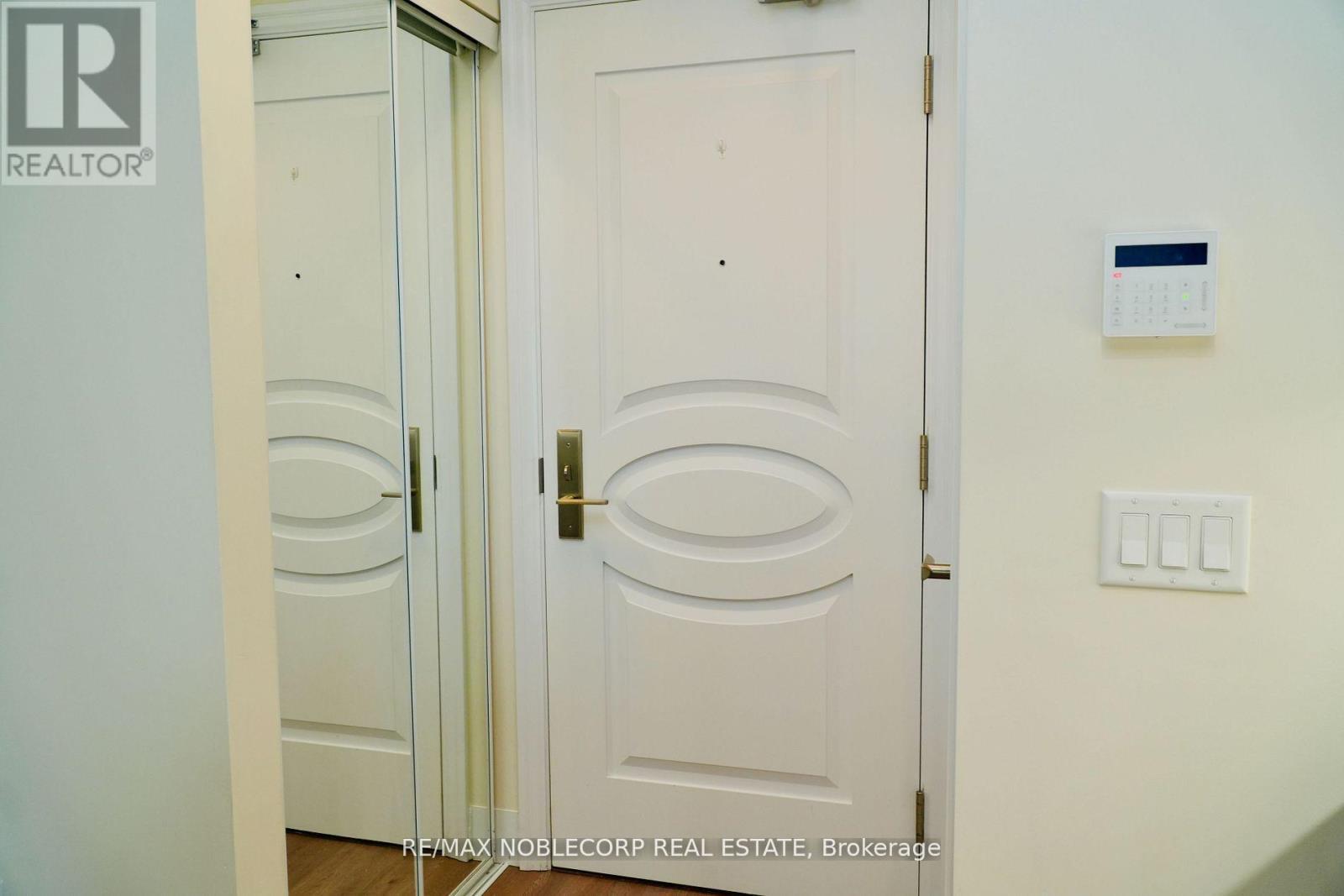 1511 - 9085 Jane Street, Vaughan, ON -