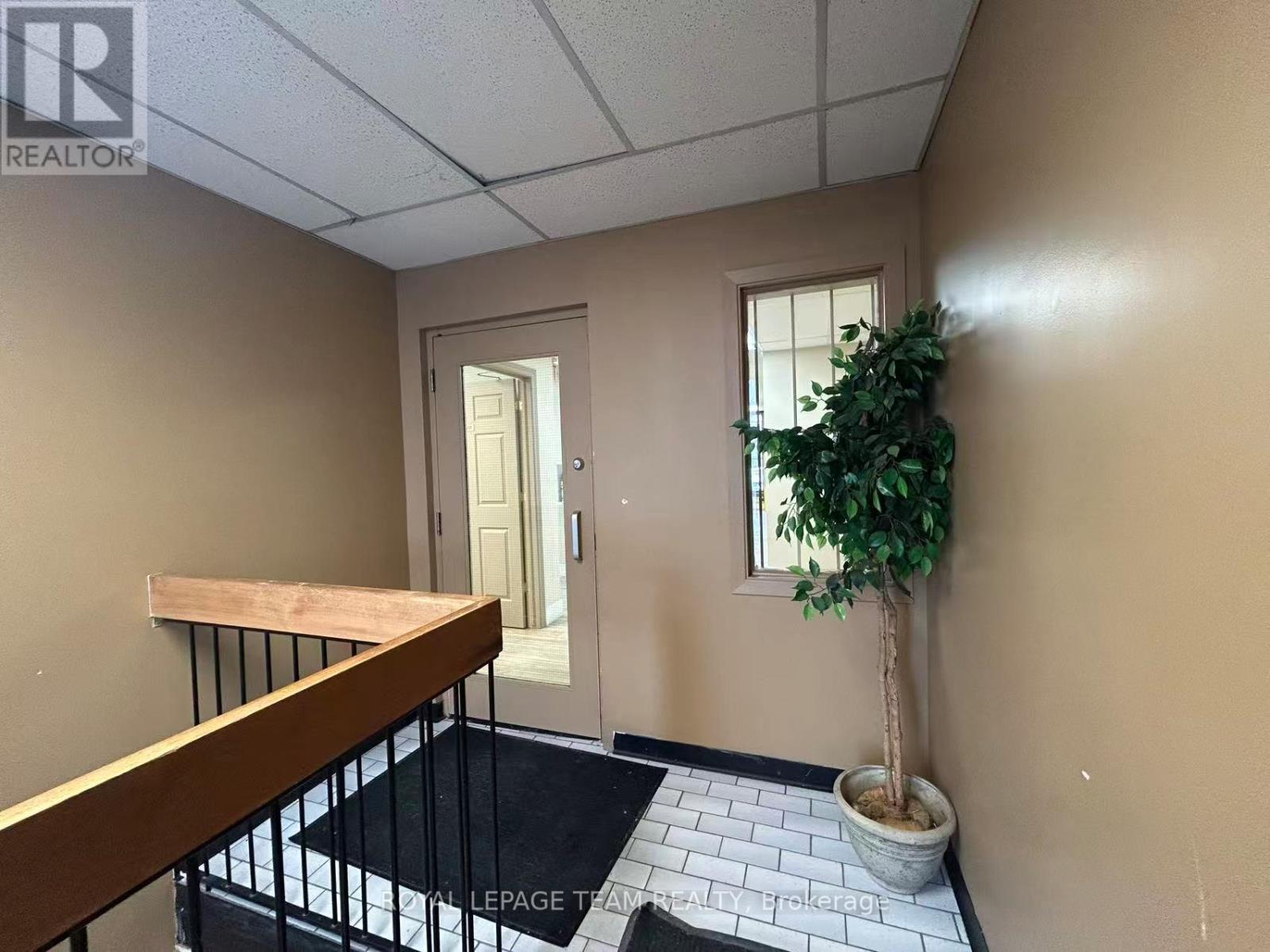 201 - 1695 Bank Street, Ottawa, ON