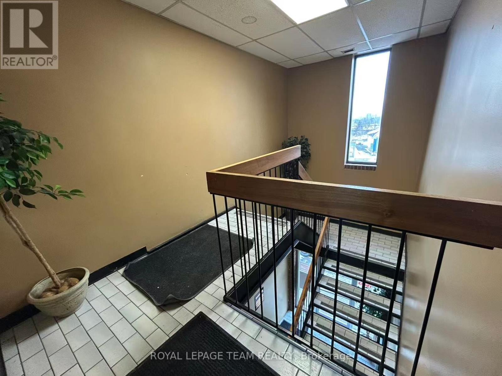 201 - 1695 Bank Street, Ottawa, ON