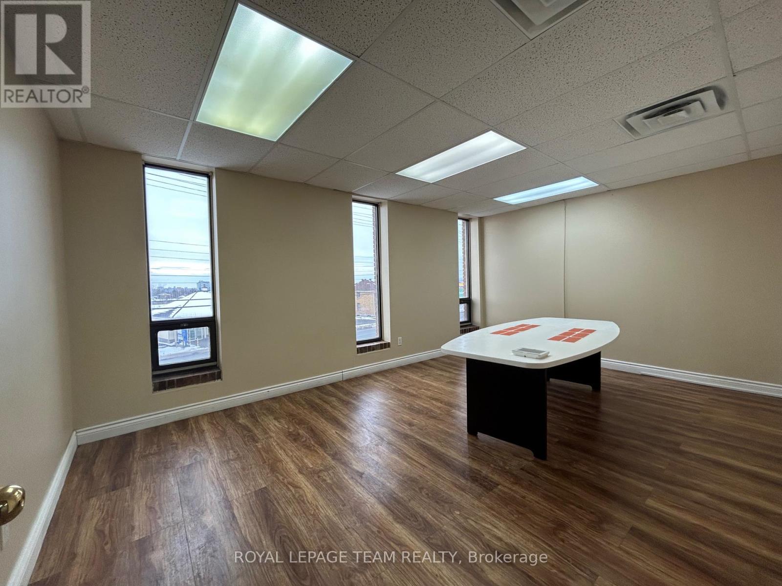 201 - 1695 Bank Street, Ottawa, ON