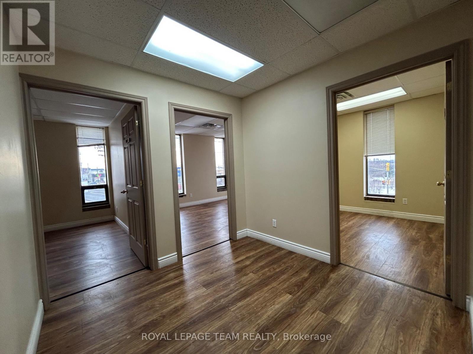 201 - 1695 Bank Street, Ottawa, ON