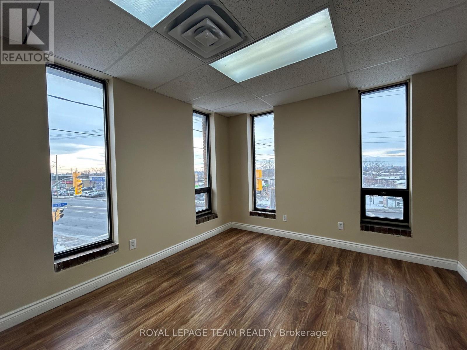 201 - 1695 Bank Street, Ottawa, ON