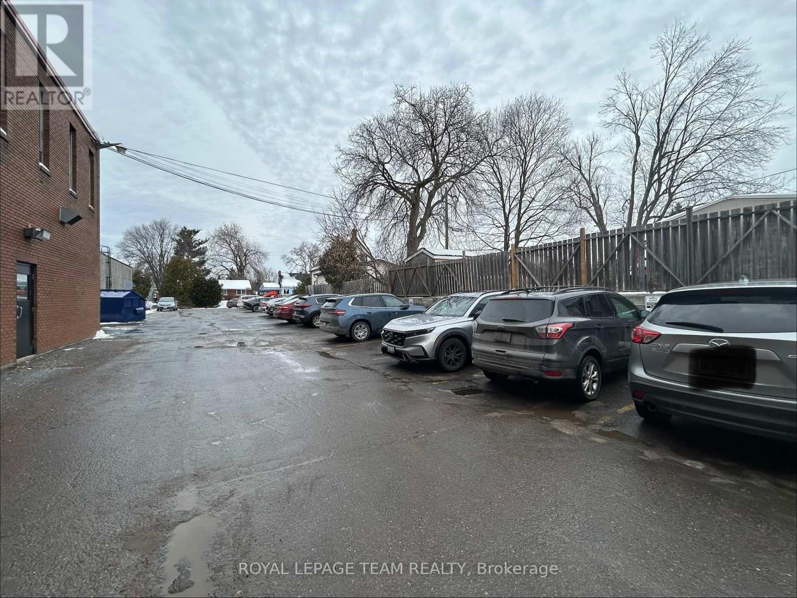 201 - 1695 Bank Street, Ottawa, ON