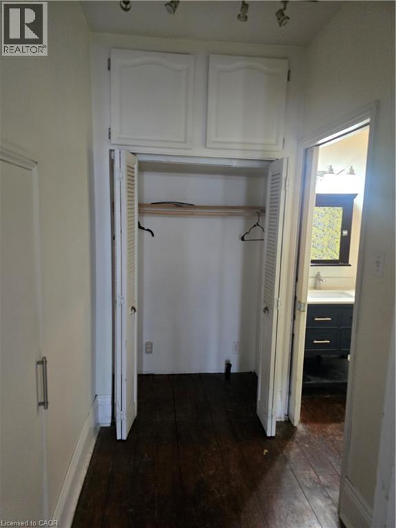 Closet with a sink - 10 Centre Street, Elmira, ON - Indoor Photo Showing Other Room