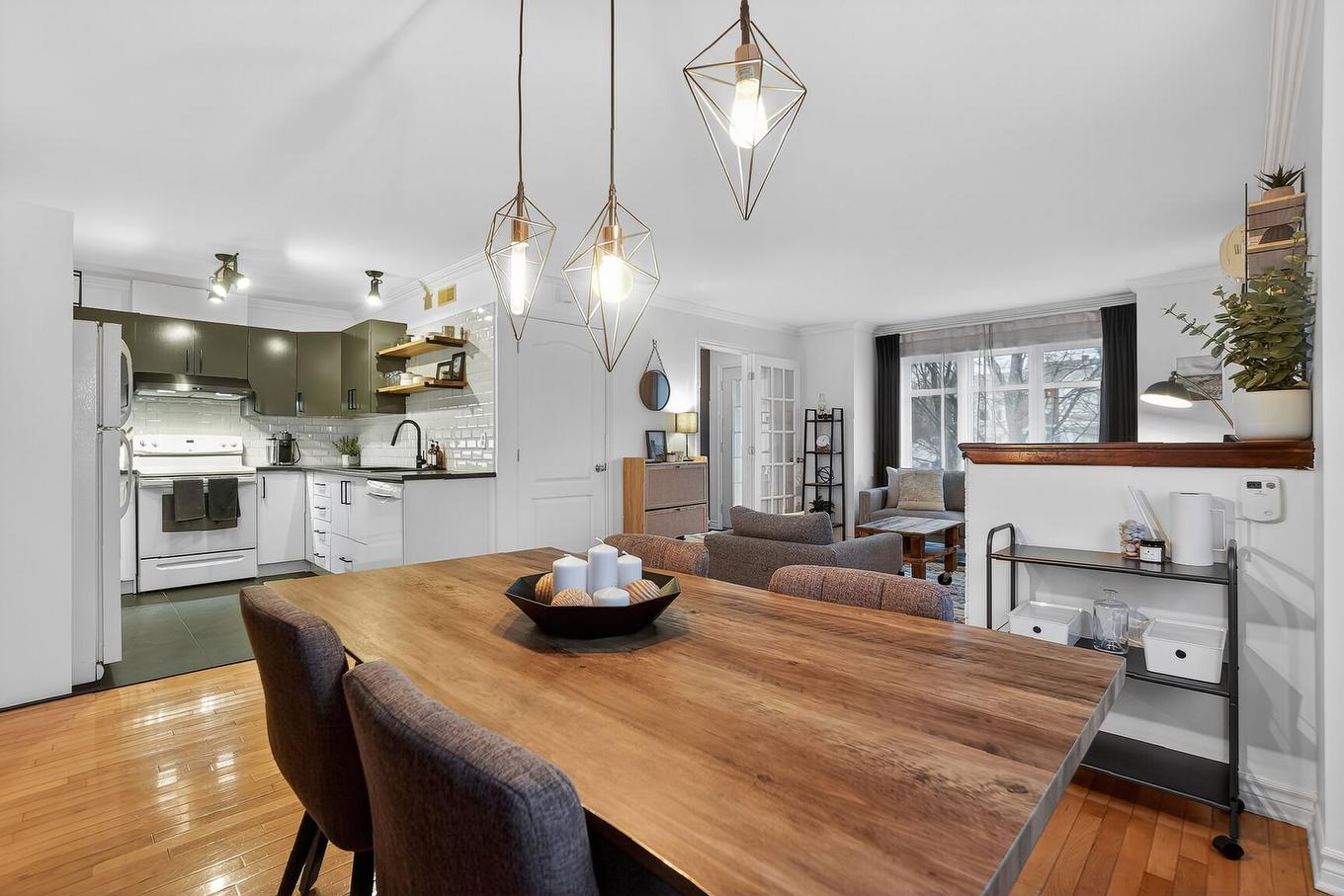 Dining room - 1232 Boul. Roberval E., Longueuil (Le Vieux-Longueuil), QC - Indoor Photo Showing Other Room