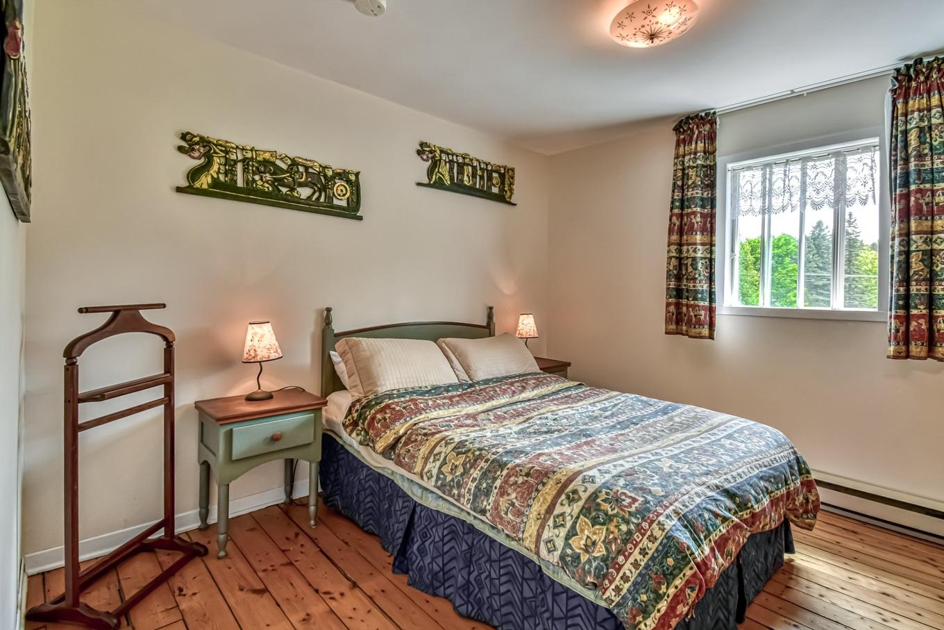 Chambre à coucher - 150 Ch. Guénette, Sainte-Marguerite-Du-Lac-Masson, QC - Indoor Photo Showing Bedroom