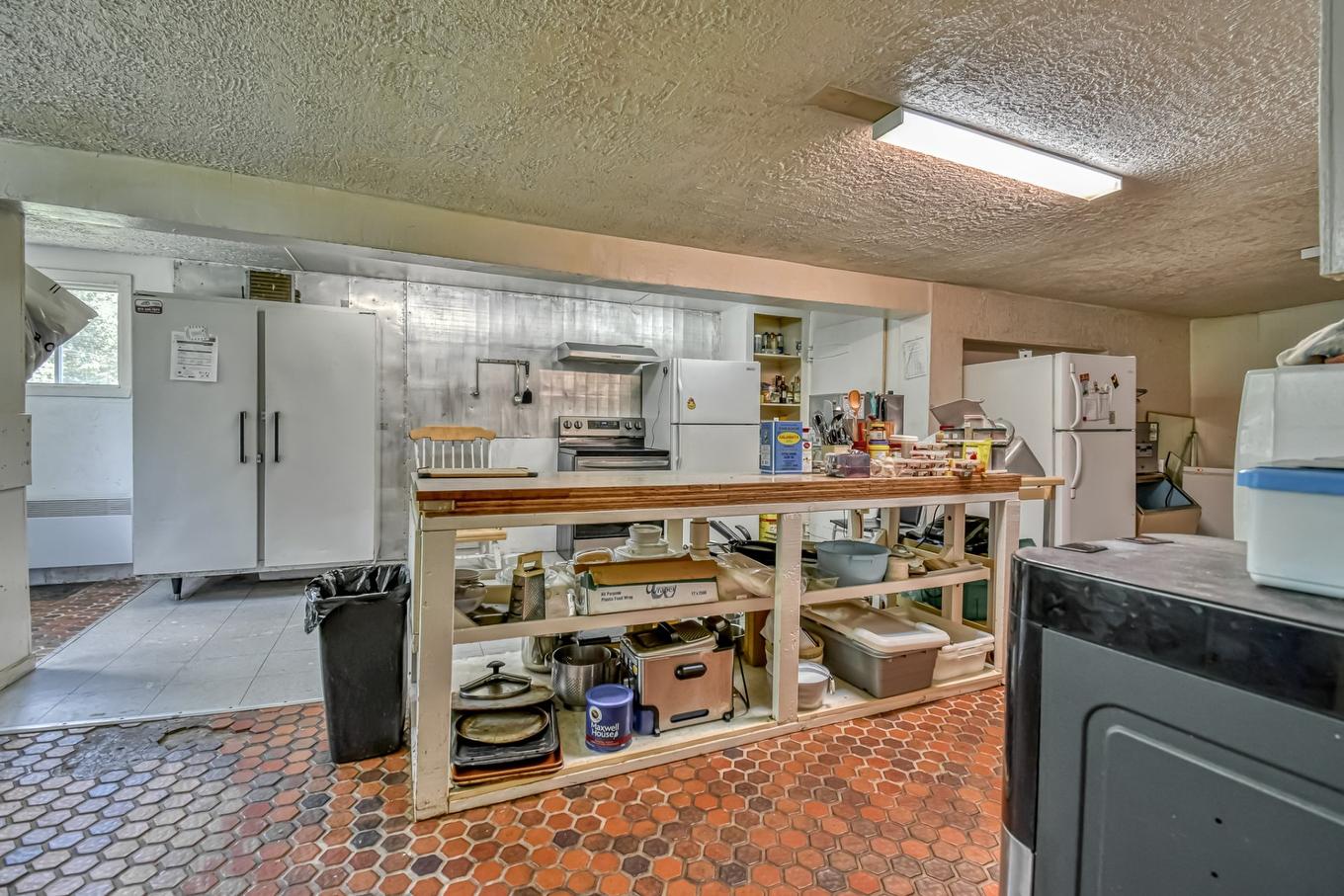 Cuisine - 150 Ch. Guénette, Sainte-Marguerite-Du-Lac-Masson, QC - Indoor Photo Showing Kitchen