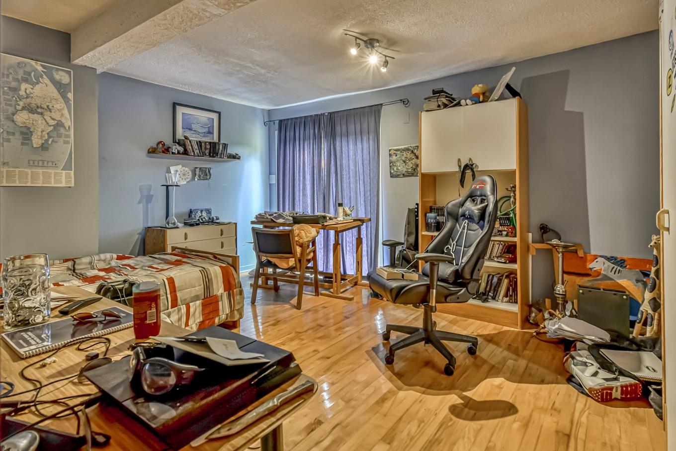 Chambre à coucher - 150 Ch. Guénette, Sainte-Marguerite-Du-Lac-Masson, QC - Indoor