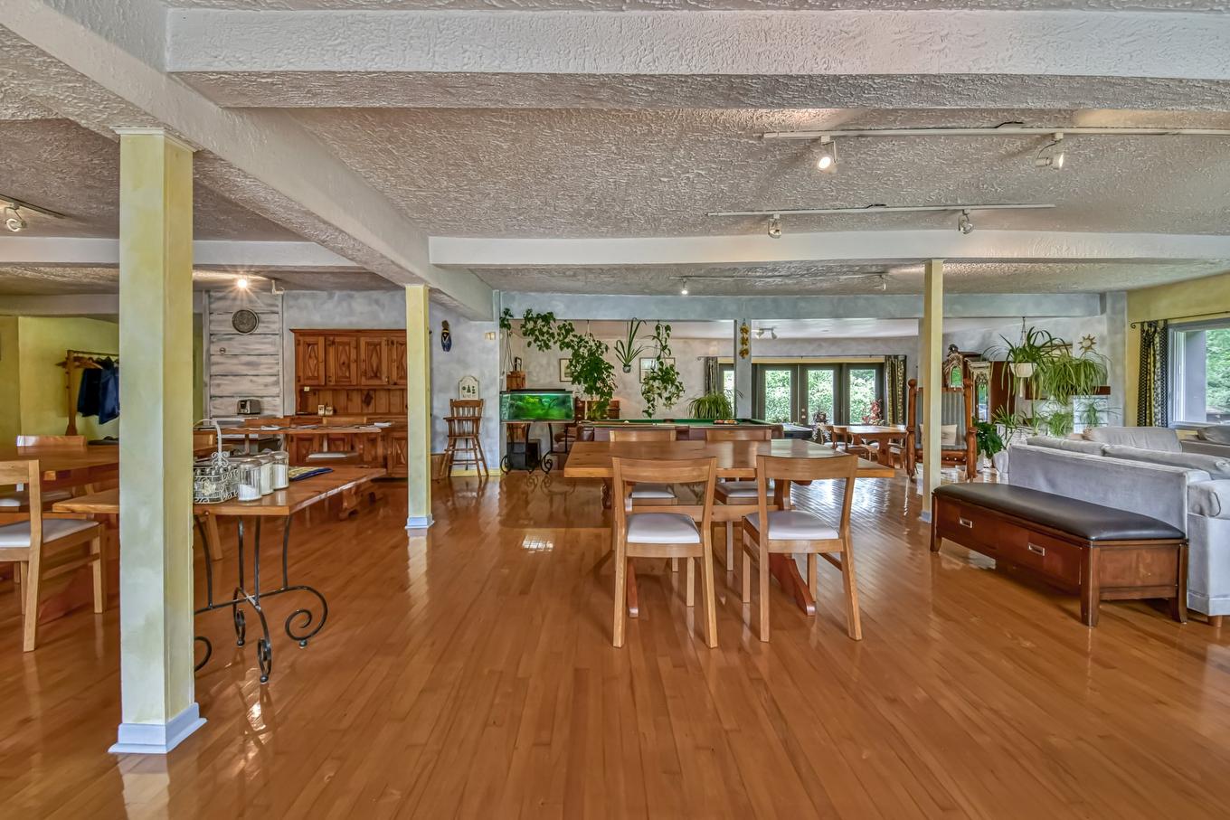 Salle à manger - 150 Ch. Guénette, Sainte-Marguerite-Du-Lac-Masson, QC - Indoor Photo Showing Dining Room
