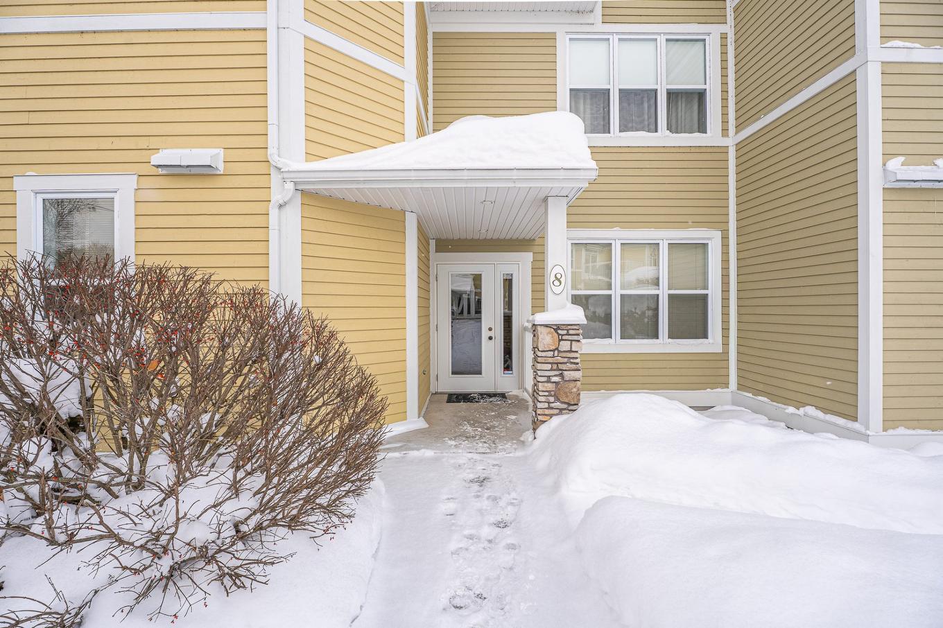 Exterior - F-8 Rue Ste-Lucie, Sainte-Agathe-Des-Monts, QC - Outdoor