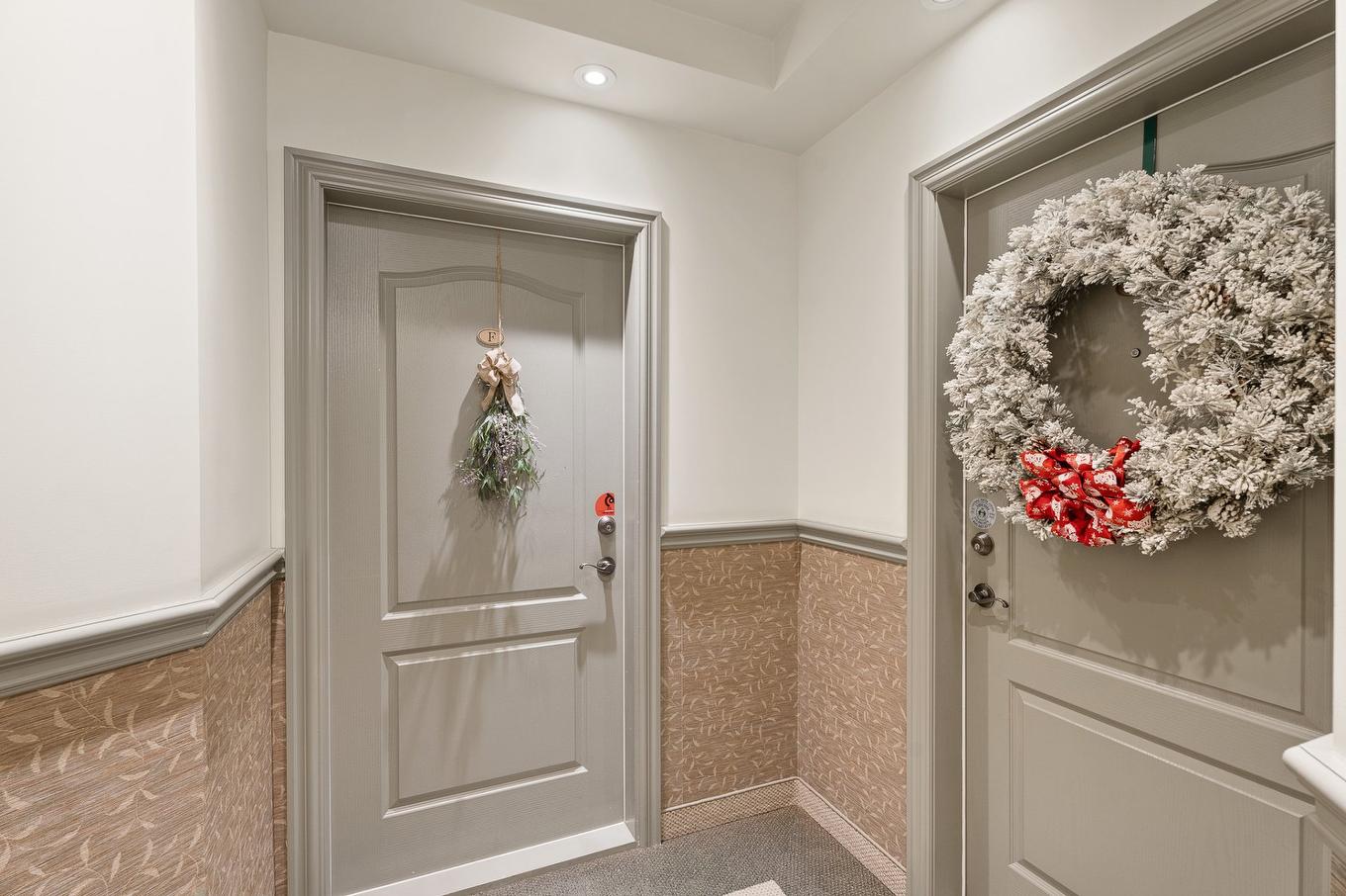 Interior - F-8 Rue Ste-Lucie, Sainte-Agathe-Des-Monts, QC - Indoor Photo Showing Other Room