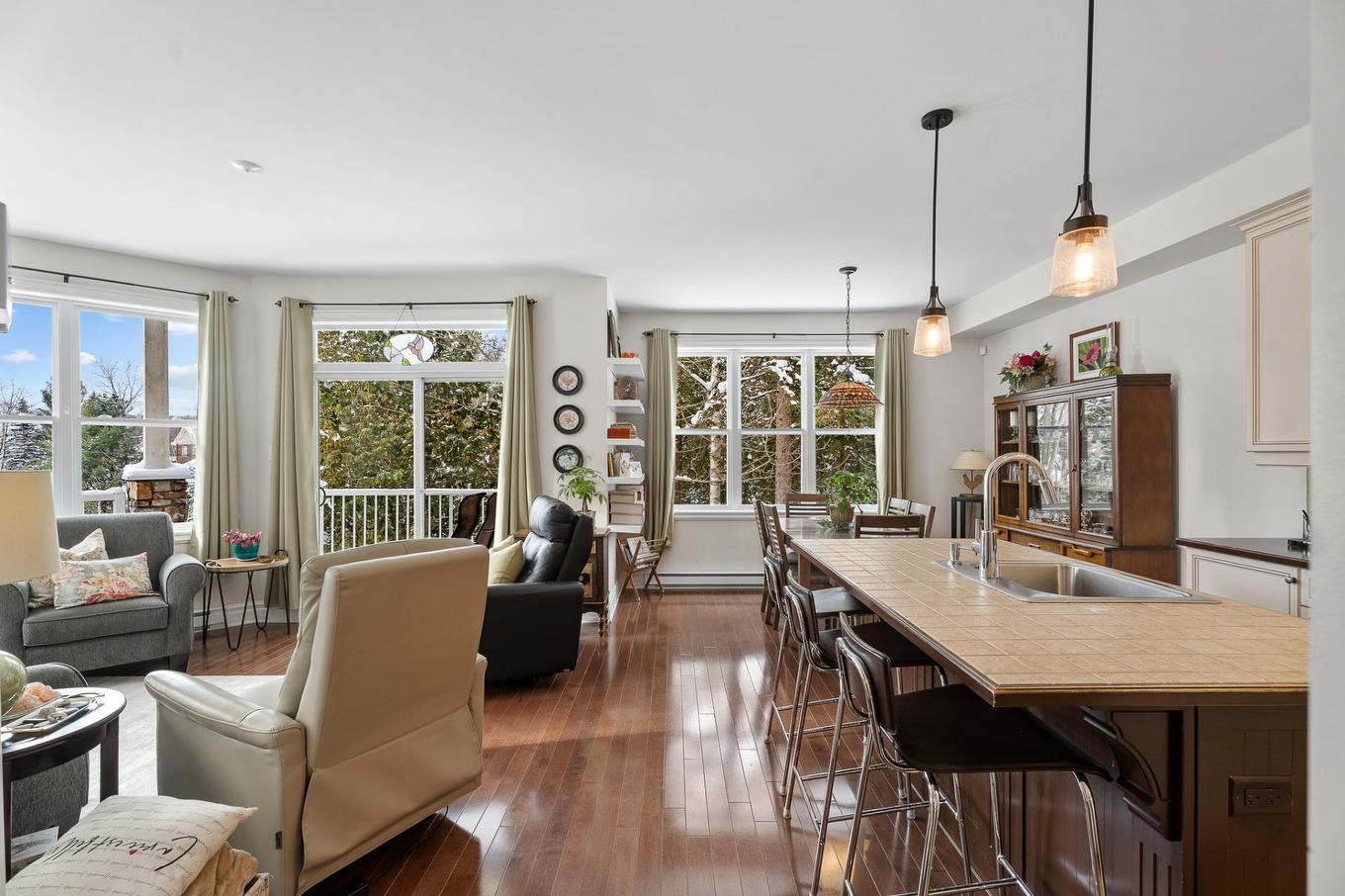 Overall view - F-8 Rue Ste-Lucie, Sainte-Agathe-Des-Monts, QC - Indoor