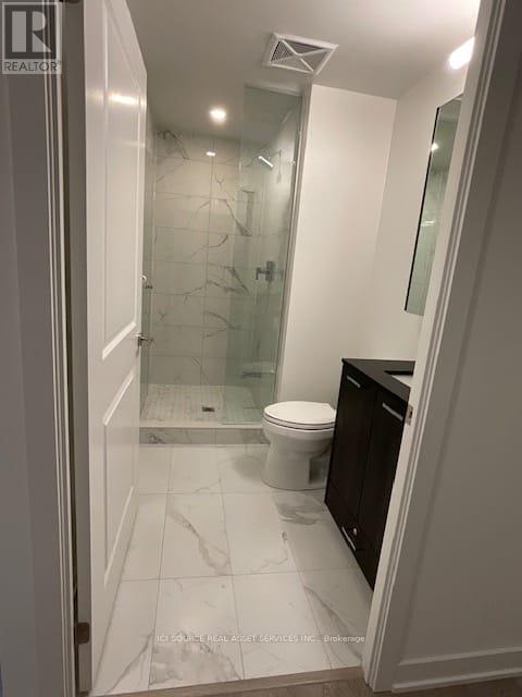 411 - 120 Eagle Rock Way, Vaughan, ON - Indoor Photo Showing Bathroom